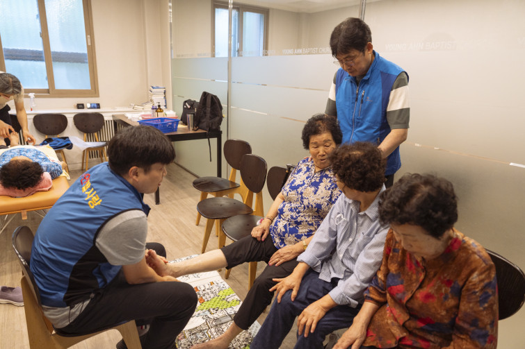 YTo1ODp7czo4OiJGaWxlTmFtZSI7czo0MDoiYzA3YzFlMDUtZGRjNi00NDU4LWI0YjEtYTExZjc3MmY3NzM3LmpwZyI7czoxMjoiRmlsZURhdGVUaW1lIjtpOjE3NTI3MzkwMDA7czo4OiJGaWxlU2l6ZSI7aToxNDY0NDI4O3M6ODoiRmlsZVR5cGUiO2k6MjtzOjg6Ik1pbWVUeXBlIjtzOjEwOiJpbWFnZS9qcGVnIjtzOjEzOiJTZWN0aW9uc0ZvdW5kIjtzOjMwOiJBTllfVEFHLCBJRkQwLCBUSFVNQk5BSUwsIEVYSUYiO3M6ODoiQ09NUFVURUQiO2E6OTp7czo0OiJodG1sIjtzOjI2OiJ3aWR0aD0iMTc1MiIgaGVpZ2h0PSIxMTY4IiI7czo2OiJIZWlnaHQiO2k6MTE2ODtzOjU6IldpZHRoIjtpOjE3NTI7czo3OiJJc0NvbG9yIjtpOjE7czoxNzoiQnl0ZU9yZGVyTW90b3JvbGEiO2k6MDtzOjE1OiJBcGVydHVyZUZOdW1iZXIiO3M6NToiZi8yLjgiO3M6OToiQ29weXJpZ2h0IjtzOjQ6IllBQkMiO3M6MTg6IlRodW1ibmFpbC5GaWxlVHlwZSI7aToyO3M6MTg6IlRodW1ibmFpbC5NaW1lVHlwZSI7czoxMDoiaW1hZ2UvanBlZyI7fXM6NDoiTWFrZSI7czo0OiJTT05ZIjtzOjU6Ik1vZGVsIjtzOjg6IklMQ0UtN000IjtzOjExOiJYUmVzb2x1dGlvbiI7czo1OiIyNDAvMSI7czoxMToiWVJlc29sdXRpb24iO3M6NToiMjQwLzEiO3M6MTQ6IlJlc29sdXRpb25Vbml0IjtpOjI7czo4OiJTb2Z0d2FyZSI7czo1MDoiQWRvYmUgUGhvdG9zaG9wIExpZ2h0cm9vbSBDbGFzc2ljIDE0LjQgKE1hY2ludG9zaCkiO3M6ODoiRGF0ZVRpbWUiO3M6MTk6IjIwMjU6MDc6MTcgMTY6NTE6NDciO3M6NjoiQXJ0aXN0IjtzOjc6IllBQkNfU0ciO3M6OToiQ29weXJpZ2h0IjtzOjQ6IllBQkMiO3M6MTY6IkV4aWZfSUZEX1BvaW50ZXIiO2k6MjUyO3M6OToiVEhVTUJOQUlMIjthOjY6e3M6MTE6IkNvbXByZXNzaW9uIjtpOjY7czoxMToiWFJlc29sdXRpb24iO3M6NDoiNzIvMSI7czoxMToiWVJlc29sdXRpb24iO3M6NDoiNzIvMSI7czoxNDoiUmVzb2x1dGlvblVuaXQiO2k6MjtzOjIxOiJKUEVHSW50ZXJjaGFuZ2VGb3JtYXQiO2k6MTAzODtzOjI3OiJKUEVHSW50ZXJjaGFuZ2VGb3JtYXRMZW5ndGgiO2k6MTc5MTI7fXM6MTI6IkV4cG9zdXJlVGltZSI7czo1OiIxLzIwMCI7czo3OiJGTnVtYmVyIjtzOjU6IjI4LzEwIjtzOjE1OiJFeHBvc3VyZVByb2dyYW0iO2k6MTtzOjE1OiJJU09TcGVlZFJhdGluZ3MiO2k6ODAwO3M6MTk6IlVuZGVmaW5lZFRhZzoweDg4MzAiO2k6MjtzOjE5OiJVbmRlZmluZWRUYWc6MHg4ODMyIjtpOjgwMDtzOjExOiJFeGlmVmVyc2lvbiI7czo0OiIwMjMyIjtzOjE2OiJEYXRlVGltZU9yaWdpbmFsIjtzOjE5OiIyMDI1OjA3OjE3IDEyOjExOjE1IjtzOjE3OiJEYXRlVGltZURpZ2l0aXplZCI7czoxOToiMjAyNTowNzoxNyAxMjoxMToxNSI7czoxOToiVW5kZWZpbmVkVGFnOjB4OTAxMCI7czo2OiIrMDk6MDAiO3M6MTk6IlVuZGVmaW5lZFRhZzoweDkwMTEiO3M6NjoiKzA5OjAwIjtzOjE5OiJVbmRlZmluZWRUYWc6MHg5MDEyIjtzOjY6IiswOTowMCI7czoxNzoiU2h1dHRlclNwZWVkVmFsdWUiO3M6MTU6Ijc2NDM4NTYvMTAwMDAwMCI7czoxMzoiQXBlcnR1cmVWYWx1ZSI7czoxNToiMjk3MDg1NC8xMDAwMDAwIjtzOjE1OiJCcmlnaHRuZXNzVmFsdWUiO3M6OToiNTgyNC8yNTYwIjtzOjE3OiJFeHBvc3VyZUJpYXNWYWx1ZSI7czo0OiIwLzEwIjtzOjE2OiJNYXhBcGVydHVyZVZhbHVlIjtzOjc6Ijc2MC8yNTYiO3M6MTI6Ik1ldGVyaW5nTW9kZSI7aTo1O3M6MTE6IkxpZ2h0U291cmNlIjtpOjA7czo1OiJGbGFzaCI7aToxNjtzOjExOiJGb2NhbExlbmd0aCI7czo2OiIyNDAvMTAiO3M6MTg6IlN1YlNlY1RpbWVPcmlnaW5hbCI7czozOiIzNTkiO3M6MTk6IlN1YlNlY1RpbWVEaWdpdGl6ZWQiO3M6MzoiMzU5IjtzOjEwOiJDb2xvclNwYWNlIjtpOjY1NTM1O3M6MjE6IkZvY2FsUGxhbmVYUmVzb2x1dGlvbiI7czoxNDoiNjQ0NDkzMzkvMzI3NjgiO3M6MjE6IkZvY2FsUGxhbmVZUmVzb2x1dGlvbiI7czoxNDoiNjQ0NDkzMzkvMzI3NjgiO3M6MjQ6IkZvY2FsUGxhbmVSZXNvbHV0aW9uVW5pdCI7aTozO3M6MTA6IkZpbGVTb3VyY2UiO3M6MToiAyI7czo5OiJTY2VuZVR5cGUiO3M6MToiASI7czoxNDoiQ3VzdG9tUmVuZGVyZWQiO2k6MDtzOjEyOiJFeHBvc3VyZU1vZGUiO2k6MTtzOjEyOiJXaGl0ZUJhbGFuY2UiO2k6MTtzOjE2OiJEaWdpdGFsWm9vbVJhdGlvIjtzOjU6IjE2LzE2IjtzOjIxOiJGb2NhbExlbmd0aEluMzVtbUZpbG0iO2k6MjQ7czoxNjoiU2NlbmVDYXB0dXJlVHlwZSI7aTowO3M6ODoiQ29udHJhc3QiO2k6MDtzOjEwOiJTYXR1cmF0aW9uIjtpOjA7czo5OiJTaGFycG5lc3MiO2k6MDtzOjE5OiJVbmRlZmluZWRUYWc6MHhBNDMyIjthOjQ6e2k6MDtzOjY6IjI0MC8xMCI7aToxO3M6NjoiNzAwLzEwIjtpOjI7czo1OiIyOC8xMCI7aTozO3M6NToiMjgvMTAiO31zOjE5OiJVbmRlZmluZWRUYWc6MHhBNDM0IjtzOjIxOiJGRSAyNC03MG1tIEYyLjggR00gSUkiO30=