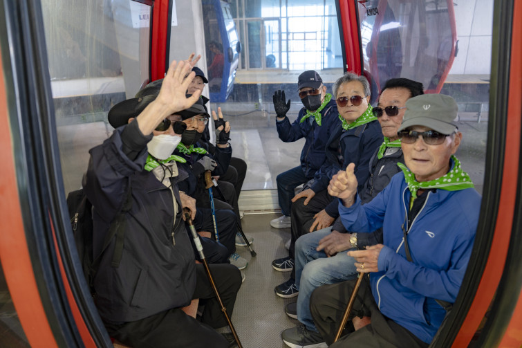 YTo1ODp7czo4OiJGaWxlTmFtZSI7czo0MDoiYzE4MjAzNDAtZTI4My00Yzc0LWIwYTAtYTY0OWNjOTYzNDVlLmpwZyI7czoxMjoiRmlsZURhdGVUaW1lIjtpOjE3NDYxODYxOTc7czo4OiJGaWxlU2l6ZSI7aToxMzY1MDk3O3M6ODoiRmlsZVR5cGUiO2k6MjtzOjg6Ik1pbWVUeXBlIjtzOjEwOiJpbWFnZS9qcGVnIjtzOjEzOiJTZWN0aW9uc0ZvdW5kIjtzOjMwOiJBTllfVEFHLCBJRkQwLCBUSFVNQk5BSUwsIEVYSUYiO3M6ODoiQ09NUFVURUQiO2E6OTp7czo0OiJodG1sIjtzOjI2OiJ3aWR0aD0iMTc1MiIgaGVpZ2h0PSIxMTY4IiI7czo2OiJIZWlnaHQiO2k6MTE2ODtzOjU6IldpZHRoIjtpOjE3NTI7czo3OiJJc0NvbG9yIjtpOjE7czoxNzoiQnl0ZU9yZGVyTW90b3JvbGEiO2k6MDtzOjE1OiJBcGVydHVyZUZOdW1iZXIiO3M6NToiZi8yLjgiO3M6OToiQ29weXJpZ2h0IjtzOjQ6IllBQkMiO3M6MTg6IlRodW1ibmFpbC5GaWxlVHlwZSI7aToyO3M6MTg6IlRodW1ibmFpbC5NaW1lVHlwZSI7czoxMDoiaW1hZ2UvanBlZyI7fXM6NDoiTWFrZSI7czo0OiJTT05ZIjtzOjU6Ik1vZGVsIjtzOjg6IklMQ0UtN000IjtzOjExOiJYUmVzb2x1dGlvbiI7czo1OiIyNDAvMSI7czoxMToiWVJlc29sdXRpb24iO3M6NToiMjQwLzEiO3M6MTQ6IlJlc29sdXRpb25Vbml0IjtpOjI7czo4OiJTb2Z0d2FyZSI7czo1MDoiQWRvYmUgUGhvdG9zaG9wIExpZ2h0cm9vbSBDbGFzc2ljIDE0LjMgKE1hY2ludG9zaCkiO3M6ODoiRGF0ZVRpbWUiO3M6MTk6IjIwMjU6MDU6MDIgMjA6Mzc6NDYiO3M6NjoiQXJ0aXN0IjtzOjc6IllBQkNfU0ciO3M6OToiQ29weXJpZ2h0IjtzOjQ6IllBQkMiO3M6MTY6IkV4aWZfSUZEX1BvaW50ZXIiO2k6MjUyO3M6OToiVEhVTUJOQUlMIjthOjY6e3M6MTE6IkNvbXByZXNzaW9uIjtpOjY7czoxMToiWFJlc29sdXRpb24iO3M6NDoiNzIvMSI7czoxMToiWVJlc29sdXRpb24iO3M6NDoiNzIvMSI7czoxNDoiUmVzb2x1dGlvblVuaXQiO2k6MjtzOjIxOiJKUEVHSW50ZXJjaGFuZ2VGb3JtYXQiO2k6MTAzODtzOjI3OiJKUEVHSW50ZXJjaGFuZ2VGb3JtYXRMZW5ndGgiO2k6MTgzMDY7fXM6MTI6IkV4cG9zdXJlVGltZSI7czo0OiIxLzUwIjtzOjc6IkZOdW1iZXIiO3M6NToiMjgvMTAiO3M6MTU6IkV4cG9zdXJlUHJvZ3JhbSI7aToxO3M6MTU6IklTT1NwZWVkUmF0aW5ncyI7aTozMjA7czoxOToiVW5kZWZpbmVkVGFnOjB4ODgzMCI7aToyO3M6MTk6IlVuZGVmaW5lZFRhZzoweDg4MzIiO2k6MzIwO3M6MTE6IkV4aWZWZXJzaW9uIjtzOjQ6IjAyMzIiO3M6MTY6IkRhdGVUaW1lT3JpZ2luYWwiO3M6MTk6IjIwMjU6MDU6MDIgMTM6MTA6MDEiO3M6MTc6IkRhdGVUaW1lRGlnaXRpemVkIjtzOjE5OiIyMDI1OjA1OjAyIDEzOjEwOjAxIjtzOjE5OiJVbmRlZmluZWRUYWc6MHg5MDEwIjtzOjY6IiswOTowMCI7czoxOToiVW5kZWZpbmVkVGFnOjB4OTAxMSI7czo2OiIrMDk6MDAiO3M6MTk6IlVuZGVmaW5lZFRhZzoweDkwMTIiO3M6NjoiKzA5OjAwIjtzOjE3OiJTaHV0dGVyU3BlZWRWYWx1ZSI7czoxNToiNTY0Mzg1Ni8xMDAwMDAwIjtzOjEzOiJBcGVydHVyZVZhbHVlIjtzOjE1OiIyOTcwODU0LzEwMDAwMDAiO3M6MTU6IkJyaWdodG5lc3NWYWx1ZSI7czo5OiIyMTY0LzI1NjAiO3M6MTc6IkV4cG9zdXJlQmlhc1ZhbHVlIjtzOjQ6IjAvMTAiO3M6MTY6Ik1heEFwZXJ0dXJlVmFsdWUiO3M6NzoiNzYwLzI1NiI7czoxMjoiTWV0ZXJpbmdNb2RlIjtpOjU7czoxMToiTGlnaHRTb3VyY2UiO2k6MDtzOjU6IkZsYXNoIjtpOjEzO3M6MTE6IkZvY2FsTGVuZ3RoIjtzOjY6IjI0MC8xMCI7czoxODoiU3ViU2VjVGltZU9yaWdpbmFsIjtzOjM6IjQ4NCI7czoxOToiU3ViU2VjVGltZURpZ2l0aXplZCI7czozOiI0ODQiO3M6MTA6IkNvbG9yU3BhY2UiO2k6NjU1MzU7czoyMToiRm9jYWxQbGFuZVhSZXNvbHV0aW9uIjtzOjE0OiI2NDQ0OTMzOS8zMjc2OCI7czoyMToiRm9jYWxQbGFuZVlSZXNvbHV0aW9uIjtzOjE0OiI2NDQ0OTMzOS8zMjc2OCI7czoyNDoiRm9jYWxQbGFuZVJlc29sdXRpb25Vbml0IjtpOjM7czoxMDoiRmlsZVNvdXJjZSI7czoxOiIDIjtzOjk6IlNjZW5lVHlwZSI7czoxOiIBIjtzOjE0OiJDdXN0b21SZW5kZXJlZCI7aTowO3M6MTI6IkV4cG9zdXJlTW9kZSI7aToxO3M6MTI6IldoaXRlQmFsYW5jZSI7aTowO3M6MTY6IkRpZ2l0YWxab29tUmF0aW8iO3M6NToiMTYvMTYiO3M6MjE6IkZvY2FsTGVuZ3RoSW4zNW1tRmlsbSI7aToyNDtzOjE2OiJTY2VuZUNhcHR1cmVUeXBlIjtpOjA7czo4OiJDb250cmFzdCI7aTowO3M6MTA6IlNhdHVyYXRpb24iO2k6MDtzOjk6IlNoYXJwbmVzcyI7aTowO3M6MTk6IlVuZGVmaW5lZFRhZzoweEE0MzIiO2E6NDp7aTowO3M6NjoiMjQwLzEwIjtpOjE7czo2OiI3MDAvMTAiO2k6MjtzOjU6IjI4LzEwIjtpOjM7czo1OiIyOC8xMCI7fXM6MTk6IlVuZGVmaW5lZFRhZzoweEE0MzQiO3M6MjE6IkZFIDI0LTcwbW0gRjIuOCBHTSBJSSI7fQ==