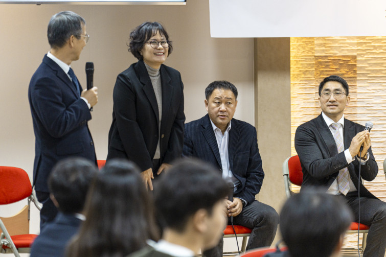 YTo1ODp7czo4OiJGaWxlTmFtZSI7czo0MDoiYzJmMzBjNjUtNDNkNC00ZjU2LWJhMDQtMmMzNjk2ZWE5MzMwLmpwZyI7czoxMjoiRmlsZURhdGVUaW1lIjtpOjE3NjM0NTE2OTA7czo4OiJGaWxlU2l6ZSI7aToxNDMyNzkxO3M6ODoiRmlsZVR5cGUiO2k6MjtzOjg6Ik1pbWVUeXBlIjtzOjEwOiJpbWFnZS9qcGVnIjtzOjEzOiJTZWN0aW9uc0ZvdW5kIjtzOjMwOiJBTllfVEFHLCBJRkQwLCBUSFVNQk5BSUwsIEVYSUYiO3M6ODoiQ09NUFVURUQiO2E6OTp7czo0OiJodG1sIjtzOjI2OiJ3aWR0aD0iMTc1MCIgaGVpZ2h0PSIxMTY3IiI7czo2OiJIZWlnaHQiO2k6MTE2NztzOjU6IldpZHRoIjtpOjE3NTA7czo3OiJJc0NvbG9yIjtpOjE7czoxNzoiQnl0ZU9yZGVyTW90b3JvbGEiO2k6MDtzOjE1OiJBcGVydHVyZUZOdW1iZXIiO3M6NToiZi80LjAiO3M6OToiQ29weXJpZ2h0IjtzOjQ6IllBQkMiO3M6MTg6IlRodW1ibmFpbC5GaWxlVHlwZSI7aToyO3M6MTg6IlRodW1ibmFpbC5NaW1lVHlwZSI7czoxMDoiaW1hZ2UvanBlZyI7fXM6NDoiTWFrZSI7czo0OiJTT05ZIjtzOjU6Ik1vZGVsIjtzOjg6IklMQ0UtN000IjtzOjExOiJYUmVzb2x1dGlvbiI7czo1OiIyNDAvMSI7czoxMToiWVJlc29sdXRpb24iO3M6NToiMjQwLzEiO3M6MTQ6IlJlc29sdXRpb25Vbml0IjtpOjI7czo4OiJTb2Z0d2FyZSI7czo1MjoiQWRvYmUgUGhvdG9zaG9wIExpZ2h0cm9vbSBDbGFzc2ljIDE1LjAuMSAoTWFjaW50b3NoKSI7czo4OiJEYXRlVGltZSI7czoxOToiMjAyNToxMToxNyAxMzoxNjo0MCI7czo2OiJBcnRpc3QiO3M6NzoiWUFCQ19TRyI7czo5OiJDb3B5cmlnaHQiO3M6NDoiWUFCQyI7czoxNjoiRXhpZl9JRkRfUG9pbnRlciI7aToyNTQ7czo5OiJUSFVNQk5BSUwiO2E6Njp7czoxMToiQ29tcHJlc3Npb24iO2k6NjtzOjExOiJYUmVzb2x1dGlvbiI7czo0OiI3Mi8xIjtzOjExOiJZUmVzb2x1dGlvbiI7czo0OiI3Mi8xIjtzOjE0OiJSZXNvbHV0aW9uVW5pdCI7aToyO3M6MjE6IkpQRUdJbnRlcmNoYW5nZUZvcm1hdCI7aToxMDQwO3M6Mjc6IkpQRUdJbnRlcmNoYW5nZUZvcm1hdExlbmd0aCI7aToxNDY5Nzt9czoxMjoiRXhwb3N1cmVUaW1lIjtzOjU6IjEvMTI1IjtzOjc6IkZOdW1iZXIiO3M6MzoiNC8xIjtzOjE1OiJFeHBvc3VyZVByb2dyYW0iO2k6MTtzOjE1OiJJU09TcGVlZFJhdGluZ3MiO2k6NjQwO3M6MTk6IlVuZGVmaW5lZFRhZzoweDg4MzAiO2k6MjtzOjE5OiJVbmRlZmluZWRUYWc6MHg4ODMyIjtpOjY0MDtzOjExOiJFeGlmVmVyc2lvbiI7czo0OiIwMjMyIjtzOjE2OiJEYXRlVGltZU9yaWdpbmFsIjtzOjE5OiIyMDI1OjExOjE2IDE1OjMzOjQxIjtzOjE3OiJEYXRlVGltZURpZ2l0aXplZCI7czoxOToiMjAyNToxMToxNiAxNTozMzo0MSI7czoxOToiVW5kZWZpbmVkVGFnOjB4OTAxMCI7czo2OiIrMDk6MDAiO3M6MTk6IlVuZGVmaW5lZFRhZzoweDkwMTEiO3M6NjoiKzA5OjAwIjtzOjE5OiJVbmRlZmluZWRUYWc6MHg5MDEyIjtzOjY6IiswOTowMCI7czoxNzoiU2h1dHRlclNwZWVkVmFsdWUiO3M6MTU6IjY5NjU3ODQvMTAwMDAwMCI7czoxMzoiQXBlcnR1cmVWYWx1ZSI7czozOiI0LzEiO3M6MTU6IkJyaWdodG5lc3NWYWx1ZSI7czo5OiIzNTU0LzI1NjAiO3M6MTc6IkV4cG9zdXJlQmlhc1ZhbHVlIjtzOjQ6IjAvMTAiO3M6MTY6Ik1heEFwZXJ0dXJlVmFsdWUiO3M6ODoiMTAyNC8yNTYiO3M6MTI6Ik1ldGVyaW5nTW9kZSI7aTo1O3M6MTE6IkxpZ2h0U291cmNlIjtpOjA7czo1OiJGbGFzaCI7aToxMztzOjExOiJGb2NhbExlbmd0aCI7czo3OiIyMDAwLzEwIjtzOjE4OiJTdWJTZWNUaW1lT3JpZ2luYWwiO3M6MzoiMjE2IjtzOjE5OiJTdWJTZWNUaW1lRGlnaXRpemVkIjtzOjM6IjIxNiI7czoxMDoiQ29sb3JTcGFjZSI7aTo2NTUzNTtzOjIxOiJGb2NhbFBsYW5lWFJlc29sdXRpb24iO3M6MTQ6IjY0NDQ5MzM5LzMyNzY4IjtzOjIxOiJGb2NhbFBsYW5lWVJlc29sdXRpb24iO3M6MTQ6IjY0NDQ5MzM5LzMyNzY4IjtzOjI0OiJGb2NhbFBsYW5lUmVzb2x1dGlvblVuaXQiO2k6MztzOjEwOiJGaWxlU291cmNlIjtzOjE6IgMiO3M6OToiU2NlbmVUeXBlIjtzOjE6IgEiO3M6MTQ6IkN1c3RvbVJlbmRlcmVkIjtpOjA7czoxMjoiRXhwb3N1cmVNb2RlIjtpOjE7czoxMjoiV2hpdGVCYWxhbmNlIjtpOjE7czoxNjoiRGlnaXRhbFpvb21SYXRpbyI7czo1OiIxNi8xNiI7czoyMToiRm9jYWxMZW5ndGhJbjM1bW1GaWxtIjtpOjIwMDtzOjE2OiJTY2VuZUNhcHR1cmVUeXBlIjtpOjA7czo4OiJDb250cmFzdCI7aTowO3M6MTA6IlNhdHVyYXRpb24iO2k6MDtzOjk6IlNoYXJwbmVzcyI7aTowO3M6MTk6IlVuZGVmaW5lZFRhZzoweEE0MzIiO2E6NDp7aTowO3M6NjoiNzAwLzEwIjtpOjE7czo3OiIyMDAwLzEwIjtpOjI7czo1OiI0MC8xMCI7aTozO3M6NToiNDAvMTAiO31zOjE5OiJVbmRlZmluZWRUYWc6MHhBNDM0IjtzOjIwOiJGRSA3MC0yMDBtbSBGNCBHIE9TUyI7fQ==