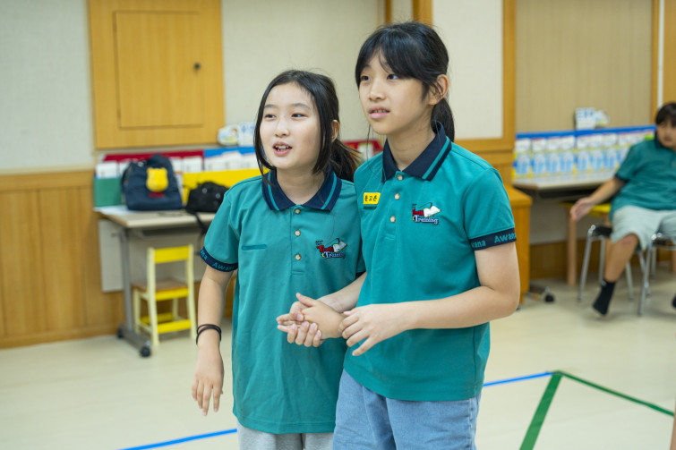 YTo1ODp7czo4OiJGaWxlTmFtZSI7czo0MDoiYzRlMzAxMTMtYzQzYi00YWY2LTgyZDItMzMxMzA4MWNlYmRkLmpwZyI7czoxMjoiRmlsZURhdGVUaW1lIjtpOjE3NTc4MjAxODM7czo4OiJGaWxlU2l6ZSI7aToxMjk5MDIyO3M6ODoiRmlsZVR5cGUiO2k6MjtzOjg6Ik1pbWVUeXBlIjtzOjEwOiJpbWFnZS9qcGVnIjtzOjEzOiJTZWN0aW9uc0ZvdW5kIjtzOjMwOiJBTllfVEFHLCBJRkQwLCBUSFVNQk5BSUwsIEVYSUYiO3M6ODoiQ09NUFVURUQiO2E6OTp7czo0OiJodG1sIjtzOjI2OiJ3aWR0aD0iMTc1MiIgaGVpZ2h0PSIxMTY4IiI7czo2OiJIZWlnaHQiO2k6MTE2ODtzOjU6IldpZHRoIjtpOjE3NTI7czo3OiJJc0NvbG9yIjtpOjE7czoxNzoiQnl0ZU9yZGVyTW90b3JvbGEiO2k6MDtzOjE1OiJBcGVydHVyZUZOdW1iZXIiO3M6NToiZi8yLjgiO3M6OToiQ29weXJpZ2h0IjtzOjQ6IllBQkMiO3M6MTg6IlRodW1ibmFpbC5GaWxlVHlwZSI7aToyO3M6MTg6IlRodW1ibmFpbC5NaW1lVHlwZSI7czoxMDoiaW1hZ2UvanBlZyI7fXM6NDoiTWFrZSI7czo0OiJTT05ZIjtzOjU6Ik1vZGVsIjtzOjg6IklMQ0UtN000IjtzOjExOiJYUmVzb2x1dGlvbiI7czo1OiIyNDAvMSI7czoxMToiWVJlc29sdXRpb24iO3M6NToiMjQwLzEiO3M6MTQ6IlJlc29sdXRpb25Vbml0IjtpOjI7czo4OiJTb2Z0d2FyZSI7czo1MjoiQWRvYmUgUGhvdG9zaG9wIExpZ2h0cm9vbSBDbGFzc2ljIDE0LjUuMSAoTWFjaW50b3NoKSI7czo4OiJEYXRlVGltZSI7czoxOToiMjAyNTowOToxNCAxMjoyMToyOCI7czo2OiJBcnRpc3QiO3M6NzoiWUFCQ19TRyI7czo5OiJDb3B5cmlnaHQiO3M6NDoiWUFCQyI7czoxNjoiRXhpZl9JRkRfUG9pbnRlciI7aToyNTQ7czo5OiJUSFVNQk5BSUwiO2E6Njp7czoxMToiQ29tcHJlc3Npb24iO2k6NjtzOjExOiJYUmVzb2x1dGlvbiI7czo0OiI3Mi8xIjtzOjExOiJZUmVzb2x1dGlvbiI7czo0OiI3Mi8xIjtzOjE0OiJSZXNvbHV0aW9uVW5pdCI7aToyO3M6MjE6IkpQRUdJbnRlcmNoYW5nZUZvcm1hdCI7aToxMDQwO3M6Mjc6IkpQRUdJbnRlcmNoYW5nZUZvcm1hdExlbmd0aCI7aToxNTczNjt9czoxMjoiRXhwb3N1cmVUaW1lIjtzOjU6IjEvMjUwIjtzOjc6IkZOdW1iZXIiO3M6NToiMjgvMTAiO3M6MTU6IkV4cG9zdXJlUHJvZ3JhbSI7aToxO3M6MTU6IklTT1NwZWVkUmF0aW5ncyI7aTo2NDA7czoxOToiVW5kZWZpbmVkVGFnOjB4ODgzMCI7aToyO3M6MTk6IlVuZGVmaW5lZFRhZzoweDg4MzIiO2k6NjQwO3M6MTE6IkV4aWZWZXJzaW9uIjtzOjQ6IjAyMzIiO3M6MTY6IkRhdGVUaW1lT3JpZ2luYWwiO3M6MTk6IjIwMjU6MDk6MTMgMTE6MTI6MTQiO3M6MTc6IkRhdGVUaW1lRGlnaXRpemVkIjtzOjE5OiIyMDI1OjA5OjEzIDExOjEyOjE0IjtzOjE5OiJVbmRlZmluZWRUYWc6MHg5MDEwIjtzOjY6IiswOTowMCI7czoxOToiVW5kZWZpbmVkVGFnOjB4OTAxMSI7czo2OiIrMDk6MDAiO3M6MTk6IlVuZGVmaW5lZFRhZzoweDkwMTIiO3M6NjoiKzA5OjAwIjtzOjE3OiJTaHV0dGVyU3BlZWRWYWx1ZSI7czoxNToiNzk2NTc4NC8xMDAwMDAwIjtzOjEzOiJBcGVydHVyZVZhbHVlIjtzOjE1OiIyOTcwODU0LzEwMDAwMDAiO3M6MTU6IkJyaWdodG5lc3NWYWx1ZSI7czo5OiI3OTg0LzI1NjAiO3M6MTc6IkV4cG9zdXJlQmlhc1ZhbHVlIjtzOjQ6IjAvMTAiO3M6MTY6Ik1heEFwZXJ0dXJlVmFsdWUiO3M6NzoiNzYwLzI1NiI7czoxMjoiTWV0ZXJpbmdNb2RlIjtpOjU7czoxMToiTGlnaHRTb3VyY2UiO2k6MDtzOjU6IkZsYXNoIjtpOjEzO3M6MTE6IkZvY2FsTGVuZ3RoIjtzOjY6IjUyMC8xMCI7czoxODoiU3ViU2VjVGltZU9yaWdpbmFsIjtzOjM6IjA3MyI7czoxOToiU3ViU2VjVGltZURpZ2l0aXplZCI7czozOiIwNzMiO3M6MTA6IkNvbG9yU3BhY2UiO2k6NjU1MzU7czoyMToiRm9jYWxQbGFuZVhSZXNvbHV0aW9uIjtzOjE0OiI2NDQ0OTMzOS8zMjc2OCI7czoyMToiRm9jYWxQbGFuZVlSZXNvbHV0aW9uIjtzOjE0OiI2NDQ0OTMzOS8zMjc2OCI7czoyNDoiRm9jYWxQbGFuZVJlc29sdXRpb25Vbml0IjtpOjM7czoxMDoiRmlsZVNvdXJjZSI7czoxOiIDIjtzOjk6IlNjZW5lVHlwZSI7czoxOiIBIjtzOjE0OiJDdXN0b21SZW5kZXJlZCI7aTowO3M6MTI6IkV4cG9zdXJlTW9kZSI7aToxO3M6MTI6IldoaXRlQmFsYW5jZSI7aToxO3M6MTY6IkRpZ2l0YWxab29tUmF0aW8iO3M6NToiMTYvMTYiO3M6MjE6IkZvY2FsTGVuZ3RoSW4zNW1tRmlsbSI7aTo1MjtzOjE2OiJTY2VuZUNhcHR1cmVUeXBlIjtpOjA7czo4OiJDb250cmFzdCI7aTowO3M6MTA6IlNhdHVyYXRpb24iO2k6MDtzOjk6IlNoYXJwbmVzcyI7aTowO3M6MTk6IlVuZGVmaW5lZFRhZzoweEE0MzIiO2E6NDp7aTowO3M6NjoiMjQwLzEwIjtpOjE7czo2OiI3MDAvMTAiO2k6MjtzOjU6IjI4LzEwIjtpOjM7czo1OiIyOC8xMCI7fXM6MTk6IlVuZGVmaW5lZFRhZzoweEE0MzQiO3M6MjE6IkZFIDI0LTcwbW0gRjIuOCBHTSBJSSI7fQ==