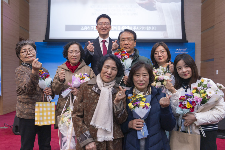 YTo1ODp7czo4OiJGaWxlTmFtZSI7czo0MDoiYzViZmY5NDEtNGQ0MS00NDIzLTg5YWQtZjg1YTZiZjc1ZGVlLmpwZyI7czoxMjoiRmlsZURhdGVUaW1lIjtpOjE3MzM3OTU0ODU7czo4OiJGaWxlU2l6ZSI7aToxMzg1ODk3O3M6ODoiRmlsZVR5cGUiO2k6MjtzOjg6Ik1pbWVUeXBlIjtzOjEwOiJpbWFnZS9qcGVnIjtzOjEzOiJTZWN0aW9uc0ZvdW5kIjtzOjMwOiJBTllfVEFHLCBJRkQwLCBUSFVNQk5BSUwsIEVYSUYiO3M6ODoiQ09NUFVURUQiO2E6OTp7czo0OiJodG1sIjtzOjI2OiJ3aWR0aD0iMTYzNiIgaGVpZ2h0PSIxMDkxIiI7czo2OiJIZWlnaHQiO2k6MTA5MTtzOjU6IldpZHRoIjtpOjE2MzY7czo3OiJJc0NvbG9yIjtpOjE7czoxNzoiQnl0ZU9yZGVyTW90b3JvbGEiO2k6MDtzOjE1OiJBcGVydHVyZUZOdW1iZXIiO3M6NToiZi8yLjgiO3M6OToiQ29weXJpZ2h0IjtzOjQ6IllBQkMiO3M6MTg6IlRodW1ibmFpbC5GaWxlVHlwZSI7aToyO3M6MTg6IlRodW1ibmFpbC5NaW1lVHlwZSI7czoxMDoiaW1hZ2UvanBlZyI7fXM6NDoiTWFrZSI7czo0OiJTT05ZIjtzOjU6Ik1vZGVsIjtzOjg6IklMQ0UtN000IjtzOjExOiJYUmVzb2x1dGlvbiI7czo1OiIyNDAvMSI7czoxMToiWVJlc29sdXRpb24iO3M6NToiMjQwLzEiO3M6MTQ6IlJlc29sdXRpb25Vbml0IjtpOjI7czo4OiJTb2Z0d2FyZSI7czo1MjoiQWRvYmUgUGhvdG9zaG9wIExpZ2h0cm9vbSBDbGFzc2ljIDE0LjAuMSAoTWFjaW50b3NoKSI7czo4OiJEYXRlVGltZSI7czoxOToiMjAyNDoxMjowOCAxNjoxNzoxOCI7czo2OiJBcnRpc3QiO3M6NzoiWUFCQ19TRyI7czo5OiJDb3B5cmlnaHQiO3M6NDoiWUFCQyI7czoxNjoiRXhpZl9JRkRfUG9pbnRlciI7aToyNTQ7czo5OiJUSFVNQk5BSUwiO2E6Njp7czoxMToiQ29tcHJlc3Npb24iO2k6NjtzOjExOiJYUmVzb2x1dGlvbiI7czo0OiI3Mi8xIjtzOjExOiJZUmVzb2x1dGlvbiI7czo0OiI3Mi8xIjtzOjE0OiJSZXNvbHV0aW9uVW5pdCI7aToyO3M6MjE6IkpQRUdJbnRlcmNoYW5nZUZvcm1hdCI7aToxMDQwO3M6Mjc6IkpQRUdJbnRlcmNoYW5nZUZvcm1hdExlbmd0aCI7aToxODE0Njt9czoxMjoiRXhwb3N1cmVUaW1lIjtzOjU6IjEvMjUwIjtzOjc6IkZOdW1iZXIiO3M6NToiMjgvMTAiO3M6MTU6IkV4cG9zdXJlUHJvZ3JhbSI7aToxO3M6MTU6IklTT1NwZWVkUmF0aW5ncyI7aTozMjA7czoxOToiVW5kZWZpbmVkVGFnOjB4ODgzMCI7aToyO3M6MTk6IlVuZGVmaW5lZFRhZzoweDg4MzIiO2k6MzIwO3M6MTE6IkV4aWZWZXJzaW9uIjtzOjQ6IjAyMzIiO3M6MTY6IkRhdGVUaW1lT3JpZ2luYWwiO3M6MTk6IjIwMjQ6MTI6MDggMTA6NTk6MjciO3M6MTc6IkRhdGVUaW1lRGlnaXRpemVkIjtzOjE5OiIyMDI0OjEyOjA4IDEwOjU5OjI3IjtzOjE5OiJVbmRlZmluZWRUYWc6MHg5MDEwIjtzOjY6IiswOTowMCI7czoxOToiVW5kZWZpbmVkVGFnOjB4OTAxMSI7czo2OiIrMDk6MDAiO3M6MTk6IlVuZGVmaW5lZFRhZzoweDkwMTIiO3M6NjoiKzA5OjAwIjtzOjE3OiJTaHV0dGVyU3BlZWRWYWx1ZSI7czoxNToiNzk2NTc4NC8xMDAwMDAwIjtzOjEzOiJBcGVydHVyZVZhbHVlIjtzOjE1OiIyOTcwODU0LzEwMDAwMDAiO3M6MTU6IkJyaWdodG5lc3NWYWx1ZSI7czo5OiI2ODY0LzI1NjAiO3M6MTc6IkV4cG9zdXJlQmlhc1ZhbHVlIjtzOjQ6IjAvMTAiO3M6MTY6Ik1heEFwZXJ0dXJlVmFsdWUiO3M6NzoiNzYwLzI1NiI7czoxMjoiTWV0ZXJpbmdNb2RlIjtpOjI1NTtzOjExOiJMaWdodFNvdXJjZSI7aTowO3M6NToiRmxhc2giO2k6MTM7czoxMToiRm9jYWxMZW5ndGgiO3M6NjoiMzEwLzEwIjtzOjE4OiJTdWJTZWNUaW1lT3JpZ2luYWwiO3M6MzoiNDg5IjtzOjE5OiJTdWJTZWNUaW1lRGlnaXRpemVkIjtzOjM6IjQ4OSI7czoxMDoiQ29sb3JTcGFjZSI7aTo2NTUzNTtzOjIxOiJGb2NhbFBsYW5lWFJlc29sdXRpb24iO3M6MTQ6IjY0NDQ5MzM5LzMyNzY4IjtzOjIxOiJGb2NhbFBsYW5lWVJlc29sdXRpb24iO3M6MTQ6IjY0NDQ5MzM5LzMyNzY4IjtzOjI0OiJGb2NhbFBsYW5lUmVzb2x1dGlvblVuaXQiO2k6MztzOjEwOiJGaWxlU291cmNlIjtzOjE6IgMiO3M6OToiU2NlbmVUeXBlIjtzOjE6IgEiO3M6MTQ6IkN1c3RvbVJlbmRlcmVkIjtpOjA7czoxMjoiRXhwb3N1cmVNb2RlIjtpOjE7czoxMjoiV2hpdGVCYWxhbmNlIjtpOjA7czoxNjoiRGlnaXRhbFpvb21SYXRpbyI7czo1OiIxNi8xNiI7czoyMToiRm9jYWxMZW5ndGhJbjM1bW1GaWxtIjtpOjMxO3M6MTY6IlNjZW5lQ2FwdHVyZVR5cGUiO2k6MDtzOjg6IkNvbnRyYXN0IjtpOjA7czoxMDoiU2F0dXJhdGlvbiI7aTowO3M6OToiU2hhcnBuZXNzIjtpOjA7czoxOToiVW5kZWZpbmVkVGFnOjB4QTQzMiI7YTo0OntpOjA7czo2OiIyNDAvMTAiO2k6MTtzOjY6IjcwMC8xMCI7aToyO3M6NToiMjgvMTAiO2k6MztzOjU6IjI4LzEwIjt9czoxOToiVW5kZWZpbmVkVGFnOjB4QTQzNCI7czoyMToiRkUgMjQtNzBtbSBGMi44IEdNIElJIjt9