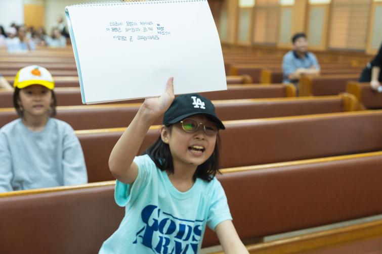 YTo1ODp7czo4OiJGaWxlTmFtZSI7czo0MDoiYzY1MWYxODItMTgwMi00NDlkLWJmYWUtNDI3NTkwODI5NWVkLmpwZyI7czoxMjoiRmlsZURhdGVUaW1lIjtpOjE3NTg1OTgwNTg7czo4OiJGaWxlU2l6ZSI7aToyNTkyMDU3O3M6ODoiRmlsZVR5cGUiO2k6MjtzOjg6Ik1pbWVUeXBlIjtzOjEwOiJpbWFnZS9qcGVnIjtzOjEzOiJTZWN0aW9uc0ZvdW5kIjtzOjMwOiJBTllfVEFHLCBJRkQwLCBUSFVNQk5BSUwsIEVYSUYiO3M6ODoiQ09NUFVURUQiO2E6OTp7czo0OiJodG1sIjtzOjI2OiJ3aWR0aD0iMjcwOSIgaGVpZ2h0PSIxODA2IiI7czo2OiJIZWlnaHQiO2k6MTgwNjtzOjU6IldpZHRoIjtpOjI3MDk7czo3OiJJc0NvbG9yIjtpOjE7czoxNzoiQnl0ZU9yZGVyTW90b3JvbGEiO2k6MDtzOjE1OiJBcGVydHVyZUZOdW1iZXIiO3M6NToiZi8zLjUiO3M6OToiQ29weXJpZ2h0IjtzOjQ6IllBQkMiO3M6MTg6IlRodW1ibmFpbC5GaWxlVHlwZSI7aToyO3M6MTg6IlRodW1ibmFpbC5NaW1lVHlwZSI7czoxMDoiaW1hZ2UvanBlZyI7fXM6NDoiTWFrZSI7czo0OiJTT05ZIjtzOjU6Ik1vZGVsIjtzOjg6IklMQ0UtN000IjtzOjExOiJYUmVzb2x1dGlvbiI7czo1OiIyNDAvMSI7czoxMToiWVJlc29sdXRpb24iO3M6NToiMjQwLzEiO3M6MTQ6IlJlc29sdXRpb25Vbml0IjtpOjI7czo4OiJTb2Z0d2FyZSI7czo1MjoiQWRvYmUgUGhvdG9zaG9wIExpZ2h0cm9vbSBDbGFzc2ljIDE0LjEuMSAoTWFjaW50b3NoKSI7czo4OiJEYXRlVGltZSI7czoxOToiMjAyNTowOToyMyAxMjoxODozMSI7czo2OiJBcnRpc3QiO3M6NzoiWUFCQ19TRyI7czo5OiJDb3B5cmlnaHQiO3M6NDoiWUFCQyI7czoxNjoiRXhpZl9JRkRfUG9pbnRlciI7aToyNTQ7czo5OiJUSFVNQk5BSUwiO2E6Njp7czoxMToiQ29tcHJlc3Npb24iO2k6NjtzOjExOiJYUmVzb2x1dGlvbiI7czo0OiI3Mi8xIjtzOjExOiJZUmVzb2x1dGlvbiI7czo0OiI3Mi8xIjtzOjE0OiJSZXNvbHV0aW9uVW5pdCI7aToyO3M6MjE6IkpQRUdJbnRlcmNoYW5nZUZvcm1hdCI7aToxMDQwO3M6Mjc6IkpQRUdJbnRlcmNoYW5nZUZvcm1hdExlbmd0aCI7aToxNDA5Njt9czoxMjoiRXhwb3N1cmVUaW1lIjtzOjU6IjEvMTYwIjtzOjc6IkZOdW1iZXIiO3M6NToiMzUvMTAiO3M6MTU6IkV4cG9zdXJlUHJvZ3JhbSI7aToxO3M6MTU6IklTT1NwZWVkUmF0aW5ncyI7aTo4MDA7czoxOToiVW5kZWZpbmVkVGFnOjB4ODgzMCI7aToyO3M6MTk6IlVuZGVmaW5lZFRhZzoweDg4MzIiO2k6ODAwO3M6MTE6IkV4aWZWZXJzaW9uIjtzOjQ6IjAyMzIiO3M6MTY6IkRhdGVUaW1lT3JpZ2luYWwiO3M6MTk6IjIwMjU6MDk6MjEgMTQ6MTE6MjYiO3M6MTc6IkRhdGVUaW1lRGlnaXRpemVkIjtzOjE5OiIyMDI1OjA5OjIxIDE0OjExOjI2IjtzOjE5OiJVbmRlZmluZWRUYWc6MHg5MDEwIjtzOjY6IiswOTowMCI7czoxOToiVW5kZWZpbmVkVGFnOjB4OTAxMSI7czo2OiIrMDk6MDAiO3M6MTk6IlVuZGVmaW5lZFRhZzoweDkwMTIiO3M6NjoiKzA5OjAwIjtzOjE3OiJTaHV0dGVyU3BlZWRWYWx1ZSI7czoxNToiNzMyMTkyOC8xMDAwMDAwIjtzOjEzOiJBcGVydHVyZVZhbHVlIjtzOjEzOiIzNjE0NzEvMTAwMDAwIjtzOjE1OiJCcmlnaHRuZXNzVmFsdWUiO3M6OToiNjM5NC8yNTYwIjtzOjE3OiJFeHBvc3VyZUJpYXNWYWx1ZSI7czo0OiIwLzEwIjtzOjE2OiJNYXhBcGVydHVyZVZhbHVlIjtzOjc6Ijc2MC8yNTYiO3M6MTI6Ik1ldGVyaW5nTW9kZSI7aTo1O3M6MTE6IkxpZ2h0U291cmNlIjtpOjI1NTtzOjU6IkZsYXNoIjtpOjE2O3M6MTE6IkZvY2FsTGVuZ3RoIjtzOjY6IjQ0MC8xMCI7czoxODoiU3ViU2VjVGltZU9yaWdpbmFsIjtzOjM6IjQxNyI7czoxOToiU3ViU2VjVGltZURpZ2l0aXplZCI7czozOiI0MTciO3M6MTA6IkNvbG9yU3BhY2UiO2k6NjU1MzU7czoyMToiRm9jYWxQbGFuZVhSZXNvbHV0aW9uIjtzOjE0OiI2NDQ0OTMzOS8zMjc2OCI7czoyMToiRm9jYWxQbGFuZVlSZXNvbHV0aW9uIjtzOjE0OiI2NDQ0OTMzOS8zMjc2OCI7czoyNDoiRm9jYWxQbGFuZVJlc29sdXRpb25Vbml0IjtpOjM7czoxMDoiRmlsZVNvdXJjZSI7czoxOiIDIjtzOjk6IlNjZW5lVHlwZSI7czoxOiIBIjtzOjE0OiJDdXN0b21SZW5kZXJlZCI7aTowO3M6MTI6IkV4cG9zdXJlTW9kZSI7aToxO3M6MTI6IldoaXRlQmFsYW5jZSI7aToxO3M6MTY6IkRpZ2l0YWxab29tUmF0aW8iO3M6NToiMTYvMTYiO3M6MjE6IkZvY2FsTGVuZ3RoSW4zNW1tRmlsbSI7aTo0NDtzOjE2OiJTY2VuZUNhcHR1cmVUeXBlIjtpOjA7czo4OiJDb250cmFzdCI7aTowO3M6MTA6IlNhdHVyYXRpb24iO2k6MDtzOjk6IlNoYXJwbmVzcyI7aTowO3M6MTk6IlVuZGVmaW5lZFRhZzoweEE0MzIiO2E6NDp7aTowO3M6NjoiMjQwLzEwIjtpOjE7czo2OiI3MDAvMTAiO2k6MjtzOjU6IjI4LzEwIjtpOjM7czo1OiIyOC8xMCI7fXM6MTk6IlVuZGVmaW5lZFRhZzoweEE0MzQiO3M6MjE6IkZFIDI0LTcwbW0gRjIuOCBHTSBJSSI7fQ==