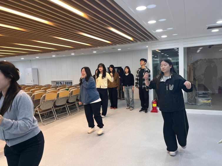 YToxNDp7czo4OiJGaWxlTmFtZSI7czo0MToiYzY4ODgzMzktY2I3Ny00N2Q0LWE5YWQtNTIwNWJlNzk3NjA1LmpwZWciO3M6MTI6IkZpbGVEYXRlVGltZSI7aToxNzQ0NDM2NjA2O3M6ODoiRmlsZVNpemUiO2k6NTIwMTg5O3M6ODoiRmlsZVR5cGUiO2k6MjtzOjg6Ik1pbWVUeXBlIjtzOjEwOiJpbWFnZS9qcGVnIjtzOjEzOiJTZWN0aW9uc0ZvdW5kIjtzOjE5OiJBTllfVEFHLCBJRkQwLCBFWElGIjtzOjg6IkNPTVBVVEVEIjthOjU6e3M6NDoiaHRtbCI7czoyNjoid2lkdGg9IjE0NDAiIGhlaWdodD0iMTA4MCIiO3M6NjoiSGVpZ2h0IjtpOjEwODA7czo1OiJXaWR0aCI7aToxNDQwO3M6NzoiSXNDb2xvciI7aToxO3M6MTc6IkJ5dGVPcmRlck1vdG9yb2xhIjtpOjE7fXM6MTE6Ik9yaWVudGF0aW9uIjtpOjE7czoxMToiWFJlc29sdXRpb24iO3M6NDoiNzIvMSI7czoxMToiWVJlc29sdXRpb24iO3M6NDoiNzIvMSI7czoxNDoiUmVzb2x1dGlvblVuaXQiO2k6MjtzOjE2OiJFeGlmX0lGRF9Qb2ludGVyIjtpOjkwO3M6MTQ6IkV4aWZJbWFnZVdpZHRoIjtpOjE0NDA7czoxNToiRXhpZkltYWdlTGVuZ3RoIjtpOjEwODA7fQ==