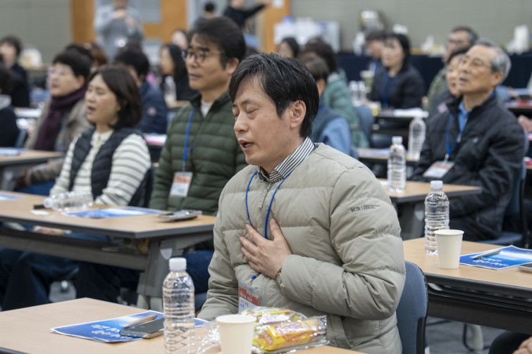 YTo1ODp7czo4OiJGaWxlTmFtZSI7czo0MDoiYzkzMmVlODktNWU2Zi00Y2IxLThiNmQtZjM1Mjc2MmY2NmJmLmpwZyI7czoxMjoiRmlsZURhdGVUaW1lIjtpOjE3NzIzNDgzNjE7czo4OiJGaWxlU2l6ZSI7aTo2Mjc3MTU7czo4OiJGaWxlVHlwZSI7aToyO3M6ODoiTWltZVR5cGUiO3M6MTA6ImltYWdlL2pwZWciO3M6MTM6IlNlY3Rpb25zRm91bmQiO3M6MzA6IkFOWV9UQUcsIElGRDAsIFRIVU1CTkFJTCwgRVhJRiI7czo4OiJDT01QVVRFRCI7YTo5OntzOjQ6Imh0bWwiO3M6MjU6IndpZHRoPSIxMTQzIiBoZWlnaHQ9Ijc2MiIiO3M6NjoiSGVpZ2h0IjtpOjc2MjtzOjU6IldpZHRoIjtpOjExNDM7czo3OiJJc0NvbG9yIjtpOjE7czoxNzoiQnl0ZU9yZGVyTW90b3JvbGEiO2k6MDtzOjE1OiJBcGVydHVyZUZOdW1iZXIiO3M6NToiZi8yLjgiO3M6OToiQ29weXJpZ2h0IjtzOjQ6IllBQkMiO3M6MTg6IlRodW1ibmFpbC5GaWxlVHlwZSI7aToyO3M6MTg6IlRodW1ibmFpbC5NaW1lVHlwZSI7czoxMDoiaW1hZ2UvanBlZyI7fXM6NDoiTWFrZSI7czo0OiJTT05ZIjtzOjU6Ik1vZGVsIjtzOjg6IklMQ0UtN000IjtzOjExOiJYUmVzb2x1dGlvbiI7czo1OiIyNDAvMSI7czoxMToiWVJlc29sdXRpb24iO3M6NToiMjQwLzEiO3M6MTQ6IlJlc29sdXRpb25Vbml0IjtpOjI7czo4OiJTb2Z0d2FyZSI7czo1MDoiQWRvYmUgUGhvdG9zaG9wIExpZ2h0cm9vbSBDbGFzc2ljIDE1LjIgKE1hY2ludG9zaCkiO3M6ODoiRGF0ZVRpbWUiO3M6MTk6IjIwMjY6MDM6MDEgMTI6NDI6MDUiO3M6NjoiQXJ0aXN0IjtzOjc6IllBQkNfU0ciO3M6OToiQ29weXJpZ2h0IjtzOjQ6IllBQkMiO3M6MTY6IkV4aWZfSUZEX1BvaW50ZXIiO2k6MjUyO3M6OToiVEhVTUJOQUlMIjthOjY6e3M6MTE6IkNvbXByZXNzaW9uIjtpOjY7czoxMToiWFJlc29sdXRpb24iO3M6NDoiNzIvMSI7czoxMToiWVJlc29sdXRpb24iO3M6NDoiNzIvMSI7czoxNDoiUmVzb2x1dGlvblVuaXQiO2k6MjtzOjIxOiJKUEVHSW50ZXJjaGFuZ2VGb3JtYXQiO2k6MTAzODtzOjI3OiJKUEVHSW50ZXJjaGFuZ2VGb3JtYXRMZW5ndGgiO2k6MTc5NDQ7fXM6MTI6IkV4cG9zdXJlVGltZSI7czo1OiIxLzEyNSI7czo3OiJGTnVtYmVyIjtzOjU6IjI4LzEwIjtzOjE1OiJFeHBvc3VyZVByb2dyYW0iO2k6MTtzOjE1OiJJU09TcGVlZFJhdGluZ3MiO2k6MTAwMDtzOjE5OiJVbmRlZmluZWRUYWc6MHg4ODMwIjtpOjI7czoxOToiVW5kZWZpbmVkVGFnOjB4ODgzMiI7aToxMDAwO3M6MTE6IkV4aWZWZXJzaW9uIjtzOjQ6IjAyMzIiO3M6MTY6IkRhdGVUaW1lT3JpZ2luYWwiO3M6MTk6IjIwMjY6MDI6MjcgMjA6MDE6MDIiO3M6MTc6IkRhdGVUaW1lRGlnaXRpemVkIjtzOjE5OiIyMDI2OjAyOjI3IDIwOjAxOjAyIjtzOjE5OiJVbmRlZmluZWRUYWc6MHg5MDEwIjtzOjY6IiswOTowMCI7czoxOToiVW5kZWZpbmVkVGFnOjB4OTAxMSI7czo2OiIrMDk6MDAiO3M6MTk6IlVuZGVmaW5lZFRhZzoweDkwMTIiO3M6NjoiKzA5OjAwIjtzOjE3OiJTaHV0dGVyU3BlZWRWYWx1ZSI7czoxNToiNjk2NTc4NC8xMDAwMDAwIjtzOjEzOiJBcGVydHVyZVZhbHVlIjtzOjE1OiIyOTcwODU0LzEwMDAwMDAiO3M6MTU6IkJyaWdodG5lc3NWYWx1ZSI7czo5OiIzOTQ0LzI1NjAiO3M6MTc6IkV4cG9zdXJlQmlhc1ZhbHVlIjtzOjQ6IjAvMTAiO3M6MTY6Ik1heEFwZXJ0dXJlVmFsdWUiO3M6NzoiNzYwLzI1NiI7czoxMjoiTWV0ZXJpbmdNb2RlIjtpOjU7czoxMToiTGlnaHRTb3VyY2UiO2k6MDtzOjU6IkZsYXNoIjtpOjE2O3M6MTE6IkZvY2FsTGVuZ3RoIjtzOjY6IjcwMC8xMCI7czoxODoiU3ViU2VjVGltZU9yaWdpbmFsIjtzOjM6IjQwNyI7czoxOToiU3ViU2VjVGltZURpZ2l0aXplZCI7czozOiI0MDciO3M6MTA6IkNvbG9yU3BhY2UiO2k6NjU1MzU7czoyMToiRm9jYWxQbGFuZVhSZXNvbHV0aW9uIjtzOjE0OiI2NDQ0OTMzOS8zMjc2OCI7czoyMToiRm9jYWxQbGFuZVlSZXNvbHV0aW9uIjtzOjE0OiI2NDQ0OTMzOS8zMjc2OCI7czoyNDoiRm9jYWxQbGFuZVJlc29sdXRpb25Vbml0IjtpOjM7czoxMDoiRmlsZVNvdXJjZSI7czoxOiIDIjtzOjk6IlNjZW5lVHlwZSI7czoxOiIBIjtzOjE0OiJDdXN0b21SZW5kZXJlZCI7aTowO3M6MTI6IkV4cG9zdXJlTW9kZSI7aToxO3M6MTI6IldoaXRlQmFsYW5jZSI7aToxO3M6MTY6IkRpZ2l0YWxab29tUmF0aW8iO3M6NToiMTYvMTYiO3M6MjE6IkZvY2FsTGVuZ3RoSW4zNW1tRmlsbSI7aToxMDU7czoxNjoiU2NlbmVDYXB0dXJlVHlwZSI7aTowO3M6ODoiQ29udHJhc3QiO2k6MDtzOjEwOiJTYXR1cmF0aW9uIjtpOjA7czo5OiJTaGFycG5lc3MiO2k6MDtzOjE5OiJVbmRlZmluZWRUYWc6MHhBNDMyIjthOjQ6e2k6MDtzOjY6IjI0MC8xMCI7aToxO3M6NjoiNzAwLzEwIjtpOjI7czo1OiIyOC8xMCI7aTozO3M6NToiMjgvMTAiO31zOjE5OiJVbmRlZmluZWRUYWc6MHhBNDM0IjtzOjIxOiJGRSAyNC03MG1tIEYyLjggR00gSUkiO30=