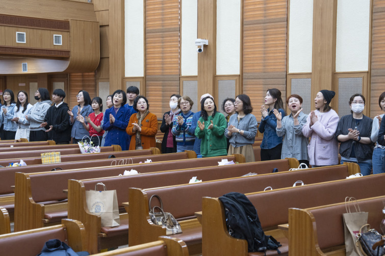 YTo1ODp7czo4OiJGaWxlTmFtZSI7czo0MDoiY2FkYmI0ODItODVkOC00YjI1LTk0ZDAtZTg1N2RmNTg0MzY1LmpwZyI7czoxMjoiRmlsZURhdGVUaW1lIjtpOjE3NDUxMDc0ODA7czo4OiJGaWxlU2l6ZSI7aToxNTg4NjAwO3M6ODoiRmlsZVR5cGUiO2k6MjtzOjg6Ik1pbWVUeXBlIjtzOjEwOiJpbWFnZS9qcGVnIjtzOjEzOiJTZWN0aW9uc0ZvdW5kIjtzOjMwOiJBTllfVEFHLCBJRkQwLCBUSFVNQk5BSUwsIEVYSUYiO3M6ODoiQ09NUFVURUQiO2E6OTp7czo0OiJodG1sIjtzOjI2OiJ3aWR0aD0iMTc1MiIgaGVpZ2h0PSIxMTY4IiI7czo2OiJIZWlnaHQiO2k6MTE2ODtzOjU6IldpZHRoIjtpOjE3NTI7czo3OiJJc0NvbG9yIjtpOjE7czoxNzoiQnl0ZU9yZGVyTW90b3JvbGEiO2k6MDtzOjE1OiJBcGVydHVyZUZOdW1iZXIiO3M6NToiZi83LjEiO3M6OToiQ29weXJpZ2h0IjtzOjQ6IllBQkMiO3M6MTg6IlRodW1ibmFpbC5GaWxlVHlwZSI7aToyO3M6MTg6IlRodW1ibmFpbC5NaW1lVHlwZSI7czoxMDoiaW1hZ2UvanBlZyI7fXM6NDoiTWFrZSI7czo0OiJTT05ZIjtzOjU6Ik1vZGVsIjtzOjg6IklMQ0UtN000IjtzOjExOiJYUmVzb2x1dGlvbiI7czo1OiIyNDAvMSI7czoxMToiWVJlc29sdXRpb24iO3M6NToiMjQwLzEiO3M6MTQ6IlJlc29sdXRpb25Vbml0IjtpOjI7czo4OiJTb2Z0d2FyZSI7czo1MDoiQWRvYmUgUGhvdG9zaG9wIExpZ2h0cm9vbSBDbGFzc2ljIDE0LjIgKE1hY2ludG9zaCkiO3M6ODoiRGF0ZVRpbWUiO3M6MTk6IjIwMjU6MDQ6MTkgMjE6NTc6NDciO3M6NjoiQXJ0aXN0IjtzOjc6IllBQkNfU0ciO3M6OToiQ29weXJpZ2h0IjtzOjQ6IllBQkMiO3M6MTY6IkV4aWZfSUZEX1BvaW50ZXIiO2k6MjUyO3M6OToiVEhVTUJOQUlMIjthOjY6e3M6MTE6IkNvbXByZXNzaW9uIjtpOjY7czoxMToiWFJlc29sdXRpb24iO3M6NDoiNzIvMSI7czoxMToiWVJlc29sdXRpb24iO3M6NDoiNzIvMSI7czoxNDoiUmVzb2x1dGlvblVuaXQiO2k6MjtzOjIxOiJKUEVHSW50ZXJjaGFuZ2VGb3JtYXQiO2k6MTAzODtzOjI3OiJKUEVHSW50ZXJjaGFuZ2VGb3JtYXRMZW5ndGgiO2k6MTg5MzI7fXM6MTI6IkV4cG9zdXJlVGltZSI7czo0OiIxLzYwIjtzOjc6IkZOdW1iZXIiO3M6NToiNzEvMTAiO3M6MTU6IkV4cG9zdXJlUHJvZ3JhbSI7aToxO3M6MTU6IklTT1NwZWVkUmF0aW5ncyI7aToxMjUwO3M6MTk6IlVuZGVmaW5lZFRhZzoweDg4MzAiO2k6MjtzOjE5OiJVbmRlZmluZWRUYWc6MHg4ODMyIjtpOjEyNTA7czoxMToiRXhpZlZlcnNpb24iO3M6NDoiMDIzMiI7czoxNjoiRGF0ZVRpbWVPcmlnaW5hbCI7czoxOToiMjAyNTowNDoxOSAxNTowODowNyI7czoxNzoiRGF0ZVRpbWVEaWdpdGl6ZWQiO3M6MTk6IjIwMjU6MDQ6MTkgMTU6MDg6MDciO3M6MTk6IlVuZGVmaW5lZFRhZzoweDkwMTAiO3M6NjoiKzA5OjAwIjtzOjE5OiJVbmRlZmluZWRUYWc6MHg5MDExIjtzOjY6IiswOTowMCI7czoxOToiVW5kZWZpbmVkVGFnOjB4OTAxMiI7czo2OiIrMDk6MDAiO3M6MTc6IlNodXR0ZXJTcGVlZFZhbHVlIjtzOjE1OiI1OTA2ODkxLzEwMDAwMDAiO3M6MTM6IkFwZXJ0dXJlVmFsdWUiO3M6MTU6IjU2NTU2MzgvMTAwMDAwMCI7czoxNToiQnJpZ2h0bmVzc1ZhbHVlIjtzOjk6IjUzNTQvMjU2MCI7czoxNzoiRXhwb3N1cmVCaWFzVmFsdWUiO3M6NDoiMC8xMCI7czoxNjoiTWF4QXBlcnR1cmVWYWx1ZSI7czo3OiI3NjAvMjU2IjtzOjEyOiJNZXRlcmluZ01vZGUiO2k6NTtzOjExOiJMaWdodFNvdXJjZSI7aTowO3M6NToiRmxhc2giO2k6MTM7czoxMToiRm9jYWxMZW5ndGgiO3M6NjoiNzAwLzEwIjtzOjE4OiJTdWJTZWNUaW1lT3JpZ2luYWwiO3M6MzoiMTI4IjtzOjE5OiJTdWJTZWNUaW1lRGlnaXRpemVkIjtzOjM6IjEyOCI7czoxMDoiQ29sb3JTcGFjZSI7aTo2NTUzNTtzOjIxOiJGb2NhbFBsYW5lWFJlc29sdXRpb24iO3M6MTQ6IjY0NDQ5MzM5LzMyNzY4IjtzOjIxOiJGb2NhbFBsYW5lWVJlc29sdXRpb24iO3M6MTQ6IjY0NDQ5MzM5LzMyNzY4IjtzOjI0OiJGb2NhbFBsYW5lUmVzb2x1dGlvblVuaXQiO2k6MztzOjEwOiJGaWxlU291cmNlIjtzOjE6IgMiO3M6OToiU2NlbmVUeXBlIjtzOjE6IgEiO3M6MTQ6IkN1c3RvbVJlbmRlcmVkIjtpOjA7czoxMjoiRXhwb3N1cmVNb2RlIjtpOjE7czoxMjoiV2hpdGVCYWxhbmNlIjtpOjA7czoxNjoiRGlnaXRhbFpvb21SYXRpbyI7czo1OiIxNi8xNiI7czoyMToiRm9jYWxMZW5ndGhJbjM1bW1GaWxtIjtpOjcwO3M6MTY6IlNjZW5lQ2FwdHVyZVR5cGUiO2k6MDtzOjg6IkNvbnRyYXN0IjtpOjA7czoxMDoiU2F0dXJhdGlvbiI7aTowO3M6OToiU2hhcnBuZXNzIjtpOjA7czoxOToiVW5kZWZpbmVkVGFnOjB4QTQzMiI7YTo0OntpOjA7czo2OiIyNDAvMTAiO2k6MTtzOjY6IjcwMC8xMCI7aToyO3M6NToiMjgvMTAiO2k6MztzOjU6IjI4LzEwIjt9czoxOToiVW5kZWZpbmVkVGFnOjB4QTQzNCI7czoyMToiRkUgMjQtNzBtbSBGMi44IEdNIElJIjt9