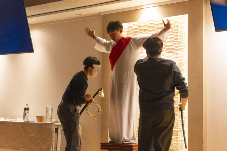 YTo1ODp7czo4OiJGaWxlTmFtZSI7czo0MDoiY2NlMWUwOTgtNTdhMC00MmMxLTlhNmMtNGU5NWQyYmNiYjg5LmpwZyI7czoxMjoiRmlsZURhdGVUaW1lIjtpOjE3NjczMzM2Mzg7czo4OiJGaWxlU2l6ZSI7aToxNTI4MzMyO3M6ODoiRmlsZVR5cGUiO2k6MjtzOjg6Ik1pbWVUeXBlIjtzOjEwOiJpbWFnZS9qcGVnIjtzOjEzOiJTZWN0aW9uc0ZvdW5kIjtzOjMwOiJBTllfVEFHLCBJRkQwLCBUSFVNQk5BSUwsIEVYSUYiO3M6ODoiQ09NUFVURUQiO2E6OTp7czo0OiJodG1sIjtzOjI2OiJ3aWR0aD0iMTc1MiIgaGVpZ2h0PSIxMTY4IiI7czo2OiJIZWlnaHQiO2k6MTE2ODtzOjU6IldpZHRoIjtpOjE3NTI7czo3OiJJc0NvbG9yIjtpOjE7czoxNzoiQnl0ZU9yZGVyTW90b3JvbGEiO2k6MDtzOjE1OiJBcGVydHVyZUZOdW1iZXIiO3M6NToiZi8yLjgiO3M6OToiQ29weXJpZ2h0IjtzOjQ6IllBQkMiO3M6MTg6IlRodW1ibmFpbC5GaWxlVHlwZSI7aToyO3M6MTg6IlRodW1ibmFpbC5NaW1lVHlwZSI7czoxMDoiaW1hZ2UvanBlZyI7fXM6NDoiTWFrZSI7czo0OiJTT05ZIjtzOjU6Ik1vZGVsIjtzOjg6IklMQ0UtN000IjtzOjExOiJYUmVzb2x1dGlvbiI7czo1OiIyNDAvMSI7czoxMToiWVJlc29sdXRpb24iO3M6NToiMjQwLzEiO3M6MTQ6IlJlc29sdXRpb25Vbml0IjtpOjI7czo4OiJTb2Z0d2FyZSI7czo1MDoiQWRvYmUgUGhvdG9zaG9wIExpZ2h0cm9vbSBDbGFzc2ljIDE1LjEgKE1hY2ludG9zaCkiO3M6ODoiRGF0ZVRpbWUiO3M6MTk6IjIwMjY6MDE6MDIgMTQ6NTY6MTIiO3M6NjoiQXJ0aXN0IjtzOjc6IllBQkNfU0ciO3M6OToiQ29weXJpZ2h0IjtzOjQ6IllBQkMiO3M6MTY6IkV4aWZfSUZEX1BvaW50ZXIiO2k6MjUyO3M6OToiVEhVTUJOQUlMIjthOjY6e3M6MTE6IkNvbXByZXNzaW9uIjtpOjY7czoxMToiWFJlc29sdXRpb24iO3M6NDoiNzIvMSI7czoxMToiWVJlc29sdXRpb24iO3M6NDoiNzIvMSI7czoxNDoiUmVzb2x1dGlvblVuaXQiO2k6MjtzOjIxOiJKUEVHSW50ZXJjaGFuZ2VGb3JtYXQiO2k6MTAzODtzOjI3OiJKUEVHSW50ZXJjaGFuZ2VGb3JtYXRMZW5ndGgiO2k6MTM1NzM7fXM6MTI6IkV4cG9zdXJlVGltZSI7czo1OiIxLzEwMCI7czo3OiJGTnVtYmVyIjtzOjU6IjI4LzEwIjtzOjE1OiJFeHBvc3VyZVByb2dyYW0iO2k6MTtzOjE1OiJJU09TcGVlZFJhdGluZ3MiO2k6MjAwMDtzOjE5OiJVbmRlZmluZWRUYWc6MHg4ODMwIjtpOjI7czoxOToiVW5kZWZpbmVkVGFnOjB4ODgzMiI7aToyMDAwO3M6MTE6IkV4aWZWZXJzaW9uIjtzOjQ6IjAyMzIiO3M6MTY6IkRhdGVUaW1lT3JpZ2luYWwiO3M6MTk6IjIwMjU6MTI6MzEgMjE6MjA6MDQiO3M6MTc6IkRhdGVUaW1lRGlnaXRpemVkIjtzOjE5OiIyMDI1OjEyOjMxIDIxOjIwOjA0IjtzOjE5OiJVbmRlZmluZWRUYWc6MHg5MDEwIjtzOjY6IiswOTowMCI7czoxOToiVW5kZWZpbmVkVGFnOjB4OTAxMSI7czo2OiIrMDk6MDAiO3M6MTk6IlVuZGVmaW5lZFRhZzoweDkwMTIiO3M6NjoiKzA5OjAwIjtzOjE3OiJTaHV0dGVyU3BlZWRWYWx1ZSI7czoxNToiNjY0Mzg1Ni8xMDAwMDAwIjtzOjEzOiJBcGVydHVyZVZhbHVlIjtzOjE1OiIyOTcwODU0LzEwMDAwMDAiO3M6MTU6IkJyaWdodG5lc3NWYWx1ZSI7czoxMDoiLTI2OTYvMjU2MCI7czoxNzoiRXhwb3N1cmVCaWFzVmFsdWUiO3M6NDoiMC8xMCI7czoxNjoiTWF4QXBlcnR1cmVWYWx1ZSI7czo3OiI3NjAvMjU2IjtzOjEyOiJNZXRlcmluZ01vZGUiO2k6NTtzOjExOiJMaWdodFNvdXJjZSI7aTowO3M6NToiRmxhc2giO2k6MTY7czoxMToiRm9jYWxMZW5ndGgiO3M6NjoiNzAwLzEwIjtzOjE4OiJTdWJTZWNUaW1lT3JpZ2luYWwiO3M6MzoiNDMxIjtzOjE5OiJTdWJTZWNUaW1lRGlnaXRpemVkIjtzOjM6IjQzMSI7czoxMDoiQ29sb3JTcGFjZSI7aTo2NTUzNTtzOjIxOiJGb2NhbFBsYW5lWFJlc29sdXRpb24iO3M6MTQ6IjY0NDQ5MzM5LzMyNzY4IjtzOjIxOiJGb2NhbFBsYW5lWVJlc29sdXRpb24iO3M6MTQ6IjY0NDQ5MzM5LzMyNzY4IjtzOjI0OiJGb2NhbFBsYW5lUmVzb2x1dGlvblVuaXQiO2k6MztzOjEwOiJGaWxlU291cmNlIjtzOjE6IgMiO3M6OToiU2NlbmVUeXBlIjtzOjE6IgEiO3M6MTQ6IkN1c3RvbVJlbmRlcmVkIjtpOjA7czoxMjoiRXhwb3N1cmVNb2RlIjtpOjE7czoxMjoiV2hpdGVCYWxhbmNlIjtpOjA7czoxNjoiRGlnaXRhbFpvb21SYXRpbyI7czo1OiIxNi8xNiI7czoyMToiRm9jYWxMZW5ndGhJbjM1bW1GaWxtIjtpOjcwO3M6MTY6IlNjZW5lQ2FwdHVyZVR5cGUiO2k6MDtzOjg6IkNvbnRyYXN0IjtpOjA7czoxMDoiU2F0dXJhdGlvbiI7aTowO3M6OToiU2hhcnBuZXNzIjtpOjA7czoxOToiVW5kZWZpbmVkVGFnOjB4QTQzMiI7YTo0OntpOjA7czo2OiIyNDAvMTAiO2k6MTtzOjY6IjcwMC8xMCI7aToyO3M6NToiMjgvMTAiO2k6MztzOjU6IjI4LzEwIjt9czoxOToiVW5kZWZpbmVkVGFnOjB4QTQzNCI7czoyMToiRkUgMjQtNzBtbSBGMi44IEdNIElJIjt9