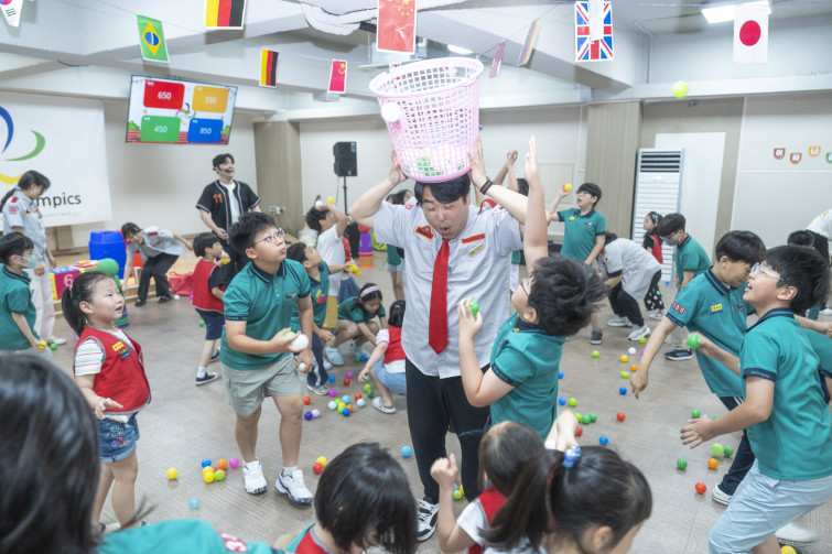 YTo1ODp7czo4OiJGaWxlTmFtZSI7czo0MDoiZDRlM2QxNDctYTA2Ny00ZmZjLWJmZDItNDVmZjEwM2NhZDRhLmpwZyI7czoxMjoiRmlsZURhdGVUaW1lIjtpOjE3NTA0ODMyMjg7czo4OiJGaWxlU2l6ZSI7aToxNDk0MjU5O3M6ODoiRmlsZVR5cGUiO2k6MjtzOjg6Ik1pbWVUeXBlIjtzOjEwOiJpbWFnZS9qcGVnIjtzOjEzOiJTZWN0aW9uc0ZvdW5kIjtzOjMwOiJBTllfVEFHLCBJRkQwLCBUSFVNQk5BSUwsIEVYSUYiO3M6ODoiQ09NUFVURUQiO2E6OTp7czo0OiJodG1sIjtzOjI2OiJ3aWR0aD0iMTc1MiIgaGVpZ2h0PSIxMTY4IiI7czo2OiJIZWlnaHQiO2k6MTE2ODtzOjU6IldpZHRoIjtpOjE3NTI7czo3OiJJc0NvbG9yIjtpOjE7czoxNzoiQnl0ZU9yZGVyTW90b3JvbGEiO2k6MDtzOjE1OiJBcGVydHVyZUZOdW1iZXIiO3M6NToiZi8yLjgiO3M6OToiQ29weXJpZ2h0IjtzOjQ6IllBQkMiO3M6MTg6IlRodW1ibmFpbC5GaWxlVHlwZSI7aToyO3M6MTg6IlRodW1ibmFpbC5NaW1lVHlwZSI7czoxMDoiaW1hZ2UvanBlZyI7fXM6NDoiTWFrZSI7czo0OiJTT05ZIjtzOjU6Ik1vZGVsIjtzOjg6IklMQ0UtN000IjtzOjExOiJYUmVzb2x1dGlvbiI7czo1OiIyNDAvMSI7czoxMToiWVJlc29sdXRpb24iO3M6NToiMjQwLzEiO3M6MTQ6IlJlc29sdXRpb25Vbml0IjtpOjI7czo4OiJTb2Z0d2FyZSI7czo1MjoiQWRvYmUgUGhvdG9zaG9wIExpZ2h0cm9vbSBDbGFzc2ljIDE0LjMuMSAoTWFjaW50b3NoKSI7czo4OiJEYXRlVGltZSI7czoxOToiMjAyNTowNjoyMSAxNDoxNDoyMyI7czo2OiJBcnRpc3QiO3M6NzoiWUFCQ19TRyI7czo5OiJDb3B5cmlnaHQiO3M6NDoiWUFCQyI7czoxNjoiRXhpZl9JRkRfUG9pbnRlciI7aToyNTQ7czo5OiJUSFVNQk5BSUwiO2E6Njp7czoxMToiQ29tcHJlc3Npb24iO2k6NjtzOjExOiJYUmVzb2x1dGlvbiI7czo0OiI3Mi8xIjtzOjExOiJZUmVzb2x1dGlvbiI7czo0OiI3Mi8xIjtzOjE0OiJSZXNvbHV0aW9uVW5pdCI7aToyO3M6MjE6IkpQRUdJbnRlcmNoYW5nZUZvcm1hdCI7aToxMDQwO3M6Mjc6IkpQRUdJbnRlcmNoYW5nZUZvcm1hdExlbmd0aCI7aToyMTM5OTt9czoxMjoiRXhwb3N1cmVUaW1lIjtzOjU6IjEvMjAwIjtzOjc6IkZOdW1iZXIiO3M6NToiMjgvMTAiO3M6MTU6IkV4cG9zdXJlUHJvZ3JhbSI7aToxO3M6MTU6IklTT1NwZWVkUmF0aW5ncyI7aTo0MDA7czoxOToiVW5kZWZpbmVkVGFnOjB4ODgzMCI7aToyO3M6MTk6IlVuZGVmaW5lZFRhZzoweDg4MzIiO2k6NDAwO3M6MTE6IkV4aWZWZXJzaW9uIjtzOjQ6IjAyMzIiO3M6MTY6IkRhdGVUaW1lT3JpZ2luYWwiO3M6MTk6IjIwMjU6MDY6MjEgMTA6MTM6NDIiO3M6MTc6IkRhdGVUaW1lRGlnaXRpemVkIjtzOjE5OiIyMDI1OjA2OjIxIDEwOjEzOjQyIjtzOjE5OiJVbmRlZmluZWRUYWc6MHg5MDEwIjtzOjY6IiswOTowMCI7czoxOToiVW5kZWZpbmVkVGFnOjB4OTAxMSI7czo2OiIrMDk6MDAiO3M6MTk6IlVuZGVmaW5lZFRhZzoweDkwMTIiO3M6NjoiKzA5OjAwIjtzOjE3OiJTaHV0dGVyU3BlZWRWYWx1ZSI7czoxNToiNzY0Mzg1Ni8xMDAwMDAwIjtzOjEzOiJBcGVydHVyZVZhbHVlIjtzOjE1OiIyOTcwODU0LzEwMDAwMDAiO3M6MTU6IkJyaWdodG5lc3NWYWx1ZSI7czo5OiI1NjQ0LzI1NjAiO3M6MTc6IkV4cG9zdXJlQmlhc1ZhbHVlIjtzOjQ6IjAvMTAiO3M6MTY6Ik1heEFwZXJ0dXJlVmFsdWUiO3M6NzoiNzYwLzI1NiI7czoxMjoiTWV0ZXJpbmdNb2RlIjtpOjU7czoxMToiTGlnaHRTb3VyY2UiO2k6MDtzOjU6IkZsYXNoIjtpOjEzO3M6MTE6IkZvY2FsTGVuZ3RoIjtzOjY6IjI0MC8xMCI7czoxODoiU3ViU2VjVGltZU9yaWdpbmFsIjtzOjM6IjI4MCI7czoxOToiU3ViU2VjVGltZURpZ2l0aXplZCI7czozOiIyODAiO3M6MTA6IkNvbG9yU3BhY2UiO2k6NjU1MzU7czoyMToiRm9jYWxQbGFuZVhSZXNvbHV0aW9uIjtzOjE0OiI2NDQ0OTMzOS8zMjc2OCI7czoyMToiRm9jYWxQbGFuZVlSZXNvbHV0aW9uIjtzOjE0OiI2NDQ0OTMzOS8zMjc2OCI7czoyNDoiRm9jYWxQbGFuZVJlc29sdXRpb25Vbml0IjtpOjM7czoxMDoiRmlsZVNvdXJjZSI7czoxOiIDIjtzOjk6IlNjZW5lVHlwZSI7czoxOiIBIjtzOjE0OiJDdXN0b21SZW5kZXJlZCI7aTowO3M6MTI6IkV4cG9zdXJlTW9kZSI7aToxO3M6MTI6IldoaXRlQmFsYW5jZSI7aToxO3M6MTY6IkRpZ2l0YWxab29tUmF0aW8iO3M6NToiMTYvMTYiO3M6MjE6IkZvY2FsTGVuZ3RoSW4zNW1tRmlsbSI7aToyNDtzOjE2OiJTY2VuZUNhcHR1cmVUeXBlIjtpOjA7czo4OiJDb250cmFzdCI7aTowO3M6MTA6IlNhdHVyYXRpb24iO2k6MDtzOjk6IlNoYXJwbmVzcyI7aTowO3M6MTk6IlVuZGVmaW5lZFRhZzoweEE0MzIiO2E6NDp7aTowO3M6NjoiMjQwLzEwIjtpOjE7czo2OiI3MDAvMTAiO2k6MjtzOjU6IjI4LzEwIjtpOjM7czo1OiIyOC8xMCI7fXM6MTk6IlVuZGVmaW5lZFRhZzoweEE0MzQiO3M6MjE6IkZFIDI0LTcwbW0gRjIuOCBHTSBJSSI7fQ==