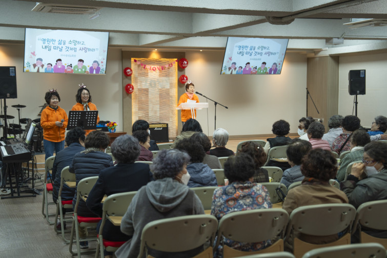 YTo1ODp7czo4OiJGaWxlTmFtZSI7czo0MDoiZDkwY2UwZDMtMGZlYy00OGEwLTk2YmEtZTUxNDJjMjc1NzYxLmpwZyI7czoxMjoiRmlsZURhdGVUaW1lIjtpOjE3NDIwMjQ0ODg7czo4OiJGaWxlU2l6ZSI7aToxMzA1MjkyO3M6ODoiRmlsZVR5cGUiO2k6MjtzOjg6Ik1pbWVUeXBlIjtzOjEwOiJpbWFnZS9qcGVnIjtzOjEzOiJTZWN0aW9uc0ZvdW5kIjtzOjMwOiJBTllfVEFHLCBJRkQwLCBUSFVNQk5BSUwsIEVYSUYiO3M6ODoiQ09NUFVURUQiO2E6OTp7czo0OiJodG1sIjtzOjI2OiJ3aWR0aD0iMTc1MiIgaGVpZ2h0PSIxMTY4IiI7czo2OiJIZWlnaHQiO2k6MTE2ODtzOjU6IldpZHRoIjtpOjE3NTI7czo3OiJJc0NvbG9yIjtpOjE7czoxNzoiQnl0ZU9yZGVyTW90b3JvbGEiO2k6MDtzOjE1OiJBcGVydHVyZUZOdW1iZXIiO3M6NToiZi8yLjgiO3M6OToiQ29weXJpZ2h0IjtzOjQ6IllBQkMiO3M6MTg6IlRodW1ibmFpbC5GaWxlVHlwZSI7aToyO3M6MTg6IlRodW1ibmFpbC5NaW1lVHlwZSI7czoxMDoiaW1hZ2UvanBlZyI7fXM6NDoiTWFrZSI7czo0OiJTT05ZIjtzOjU6Ik1vZGVsIjtzOjg6IklMQ0UtN000IjtzOjExOiJYUmVzb2x1dGlvbiI7czo1OiIyNDAvMSI7czoxMToiWVJlc29sdXRpb24iO3M6NToiMjQwLzEiO3M6MTQ6IlJlc29sdXRpb25Vbml0IjtpOjI7czo4OiJTb2Z0d2FyZSI7czo1MDoiQWRvYmUgUGhvdG9zaG9wIExpZ2h0cm9vbSBDbGFzc2ljIDE0LjIgKE1hY2ludG9zaCkiO3M6ODoiRGF0ZVRpbWUiO3M6MTk6IjIwMjU6MDM6MTUgMTU6NTE6MzciO3M6NjoiQXJ0aXN0IjtzOjc6IllBQkNfU0ciO3M6OToiQ29weXJpZ2h0IjtzOjQ6IllBQkMiO3M6MTY6IkV4aWZfSUZEX1BvaW50ZXIiO2k6MjUyO3M6OToiVEhVTUJOQUlMIjthOjY6e3M6MTE6IkNvbXByZXNzaW9uIjtpOjY7czoxMToiWFJlc29sdXRpb24iO3M6NDoiNzIvMSI7czoxMToiWVJlc29sdXRpb24iO3M6NDoiNzIvMSI7czoxNDoiUmVzb2x1dGlvblVuaXQiO2k6MjtzOjIxOiJKUEVHSW50ZXJjaGFuZ2VGb3JtYXQiO2k6MTAzODtzOjI3OiJKUEVHSW50ZXJjaGFuZ2VGb3JtYXRMZW5ndGgiO2k6MTczNTg7fXM6MTI6IkV4cG9zdXJlVGltZSI7czo1OiIxLzEyNSI7czo3OiJGTnVtYmVyIjtzOjU6IjI4LzEwIjtzOjE1OiJFeHBvc3VyZVByb2dyYW0iO2k6MTtzOjE1OiJJU09TcGVlZFJhdGluZ3MiO2k6NTAwO3M6MTk6IlVuZGVmaW5lZFRhZzoweDg4MzAiO2k6MjtzOjE5OiJVbmRlZmluZWRUYWc6MHg4ODMyIjtpOjUwMDtzOjExOiJFeGlmVmVyc2lvbiI7czo0OiIwMjMyIjtzOjE2OiJEYXRlVGltZU9yaWdpbmFsIjtzOjE5OiIyMDI1OjAzOjE0IDA5OjU2OjA1IjtzOjE3OiJEYXRlVGltZURpZ2l0aXplZCI7czoxOToiMjAyNTowMzoxNCAwOTo1NjowNSI7czoxOToiVW5kZWZpbmVkVGFnOjB4OTAxMCI7czo2OiIrMDk6MDAiO3M6MTk6IlVuZGVmaW5lZFRhZzoweDkwMTEiO3M6NjoiKzA5OjAwIjtzOjE5OiJVbmRlZmluZWRUYWc6MHg5MDEyIjtzOjY6IiswOTowMCI7czoxNzoiU2h1dHRlclNwZWVkVmFsdWUiO3M6MTU6IjY5NjU3ODQvMTAwMDAwMCI7czoxMzoiQXBlcnR1cmVWYWx1ZSI7czoxNToiMjk3MDg1NC8xMDAwMDAwIjtzOjE1OiJCcmlnaHRuZXNzVmFsdWUiO3M6OToiNTYwNC8yNTYwIjtzOjE3OiJFeHBvc3VyZUJpYXNWYWx1ZSI7czo0OiIwLzEwIjtzOjE2OiJNYXhBcGVydHVyZVZhbHVlIjtzOjc6Ijc2MC8yNTYiO3M6MTI6Ik1ldGVyaW5nTW9kZSI7aTo1O3M6MTE6IkxpZ2h0U291cmNlIjtpOjA7czo1OiJGbGFzaCI7aToxNjtzOjExOiJGb2NhbExlbmd0aCI7czo2OiI1NDAvMTAiO3M6MTg6IlN1YlNlY1RpbWVPcmlnaW5hbCI7czozOiI5MzYiO3M6MTk6IlN1YlNlY1RpbWVEaWdpdGl6ZWQiO3M6MzoiOTM2IjtzOjEwOiJDb2xvclNwYWNlIjtpOjY1NTM1O3M6MjE6IkZvY2FsUGxhbmVYUmVzb2x1dGlvbiI7czoxNDoiNjQ0NDkzMzkvMzI3NjgiO3M6MjE6IkZvY2FsUGxhbmVZUmVzb2x1dGlvbiI7czoxNDoiNjQ0NDkzMzkvMzI3NjgiO3M6MjQ6IkZvY2FsUGxhbmVSZXNvbHV0aW9uVW5pdCI7aTozO3M6MTA6IkZpbGVTb3VyY2UiO3M6MToiAyI7czo5OiJTY2VuZVR5cGUiO3M6MToiASI7czoxNDoiQ3VzdG9tUmVuZGVyZWQiO2k6MDtzOjEyOiJFeHBvc3VyZU1vZGUiO2k6MTtzOjEyOiJXaGl0ZUJhbGFuY2UiO2k6MDtzOjE2OiJEaWdpdGFsWm9vbVJhdGlvIjtzOjU6IjE2LzE2IjtzOjIxOiJGb2NhbExlbmd0aEluMzVtbUZpbG0iO2k6NTQ7czoxNjoiU2NlbmVDYXB0dXJlVHlwZSI7aTowO3M6ODoiQ29udHJhc3QiO2k6MDtzOjEwOiJTYXR1cmF0aW9uIjtpOjA7czo5OiJTaGFycG5lc3MiO2k6MDtzOjE5OiJVbmRlZmluZWRUYWc6MHhBNDMyIjthOjQ6e2k6MDtzOjY6IjI0MC8xMCI7aToxO3M6NjoiNzAwLzEwIjtpOjI7czo1OiIyOC8xMCI7aTozO3M6NToiMjgvMTAiO31zOjE5OiJVbmRlZmluZWRUYWc6MHhBNDM0IjtzOjIxOiJGRSAyNC03MG1tIEYyLjggR00gSUkiO30=