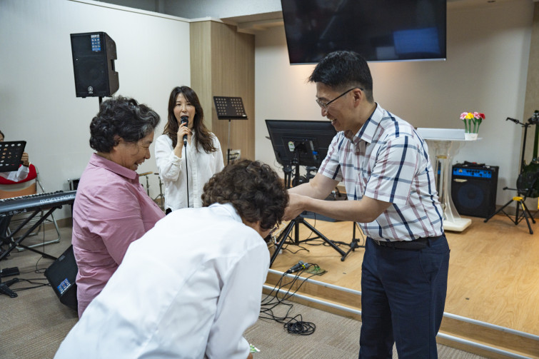 YTo1ODp7czo4OiJGaWxlTmFtZSI7czo0MDoiZGJkNWJiZjctM2FlOS00YjI3LTliNjYtZGI4MTE5NGMwMTZhLmpwZyI7czoxMjoiRmlsZURhdGVUaW1lIjtpOjE3MTk3MDY3NzQ7czo4OiJGaWxlU2l6ZSI7aToyNTcwODc4O3M6ODoiRmlsZVR5cGUiO2k6MjtzOjg6Ik1pbWVUeXBlIjtzOjEwOiJpbWFnZS9qcGVnIjtzOjEzOiJTZWN0aW9uc0ZvdW5kIjtzOjMwOiJBTllfVEFHLCBJRkQwLCBUSFVNQk5BSUwsIEVYSUYiO3M6ODoiQ09NUFVURUQiO2E6OTp7czo0OiJodG1sIjtzOjI2OiJ3aWR0aD0iMjQ1MyIgaGVpZ2h0PSIxNjM1IiI7czo2OiJIZWlnaHQiO2k6MTYzNTtzOjU6IldpZHRoIjtpOjI0NTM7czo3OiJJc0NvbG9yIjtpOjE7czoxNzoiQnl0ZU9yZGVyTW90b3JvbGEiO2k6MDtzOjE1OiJBcGVydHVyZUZOdW1iZXIiO3M6NToiZi80LjAiO3M6OToiQ29weXJpZ2h0IjtzOjQ6IllBQkMiO3M6MTg6IlRodW1ibmFpbC5GaWxlVHlwZSI7aToyO3M6MTg6IlRodW1ibmFpbC5NaW1lVHlwZSI7czoxMDoiaW1hZ2UvanBlZyI7fXM6NDoiTWFrZSI7czo0OiJTT05ZIjtzOjU6Ik1vZGVsIjtzOjg6IklMQ0UtN000IjtzOjExOiJYUmVzb2x1dGlvbiI7czo1OiIyNDAvMSI7czoxMToiWVJlc29sdXRpb24iO3M6NToiMjQwLzEiO3M6MTQ6IlJlc29sdXRpb25Vbml0IjtpOjI7czo4OiJTb2Z0d2FyZSI7czo1MDoiQWRvYmUgUGhvdG9zaG9wIExpZ2h0cm9vbSBDbGFzc2ljIDEzLjQgKE1hY2ludG9zaCkiO3M6ODoiRGF0ZVRpbWUiO3M6MTk6IjIwMjQ6MDY6MjkgMTU6Mjg6MDYiO3M6NjoiQXJ0aXN0IjtzOjc6IllBQkNfU0ciO3M6OToiQ29weXJpZ2h0IjtzOjQ6IllBQkMiO3M6MTY6IkV4aWZfSUZEX1BvaW50ZXIiO2k6MjUyO3M6OToiVEhVTUJOQUlMIjthOjY6e3M6MTE6IkNvbXByZXNzaW9uIjtpOjY7czoxMToiWFJlc29sdXRpb24iO3M6NDoiNzIvMSI7czoxMToiWVJlc29sdXRpb24iO3M6NDoiNzIvMSI7czoxNDoiUmVzb2x1dGlvblVuaXQiO2k6MjtzOjIxOiJKUEVHSW50ZXJjaGFuZ2VGb3JtYXQiO2k6MTAzODtzOjI3OiJKUEVHSW50ZXJjaGFuZ2VGb3JtYXRMZW5ndGgiO2k6MTYwNDY7fXM6MTI6IkV4cG9zdXJlVGltZSI7czo1OiIxLzI1MCI7czo3OiJGTnVtYmVyIjtzOjM6IjQvMSI7czoxNToiRXhwb3N1cmVQcm9ncmFtIjtpOjE7czoxNToiSVNPU3BlZWRSYXRpbmdzIjtpOjQwMDtzOjE5OiJVbmRlZmluZWRUYWc6MHg4ODMwIjtpOjI7czoxOToiVW5kZWZpbmVkVGFnOjB4ODgzMiI7aTo0MDA7czoxMToiRXhpZlZlcnNpb24iO3M6NDoiMDIzMiI7czoxNjoiRGF0ZVRpbWVPcmlnaW5hbCI7czoxOToiMjAyNDowNjoyOCAxMToyOToyOCI7czoxNzoiRGF0ZVRpbWVEaWdpdGl6ZWQiO3M6MTk6IjIwMjQ6MDY6MjggMTE6Mjk6MjgiO3M6MTk6IlVuZGVmaW5lZFRhZzoweDkwMTAiO3M6NjoiKzA5OjAwIjtzOjE5OiJVbmRlZmluZWRUYWc6MHg5MDExIjtzOjY6IiswOTowMCI7czoxOToiVW5kZWZpbmVkVGFnOjB4OTAxMiI7czo2OiIrMDk6MDAiO3M6MTc6IlNodXR0ZXJTcGVlZFZhbHVlIjtzOjE1OiI3OTY1Nzg0LzEwMDAwMDAiO3M6MTM6IkFwZXJ0dXJlVmFsdWUiO3M6MzoiNC8xIjtzOjE1OiJCcmlnaHRuZXNzVmFsdWUiO3M6OToiNzA5NC8yNTYwIjtzOjE3OiJFeHBvc3VyZUJpYXNWYWx1ZSI7czo0OiIwLzEwIjtzOjE2OiJNYXhBcGVydHVyZVZhbHVlIjtzOjg6IjEwMjQvMjU2IjtzOjEyOiJNZXRlcmluZ01vZGUiO2k6MjU1O3M6MTE6IkxpZ2h0U291cmNlIjtpOjA7czo1OiJGbGFzaCI7aToxNjtzOjExOiJGb2NhbExlbmd0aCI7czo2OiIzMjAvMTAiO3M6MTg6IlN1YlNlY1RpbWVPcmlnaW5hbCI7czozOiI2NzEiO3M6MTk6IlN1YlNlY1RpbWVEaWdpdGl6ZWQiO3M6MzoiNjcxIjtzOjEwOiJDb2xvclNwYWNlIjtpOjY1NTM1O3M6MjE6IkZvY2FsUGxhbmVYUmVzb2x1dGlvbiI7czoxNDoiNjQ0NDkzMzkvMzI3NjgiO3M6MjE6IkZvY2FsUGxhbmVZUmVzb2x1dGlvbiI7czoxNDoiNjQ0NDkzMzkvMzI3NjgiO3M6MjQ6IkZvY2FsUGxhbmVSZXNvbHV0aW9uVW5pdCI7aTozO3M6MTA6IkZpbGVTb3VyY2UiO3M6MToiAyI7czo5OiJTY2VuZVR5cGUiO3M6MToiASI7czoxNDoiQ3VzdG9tUmVuZGVyZWQiO2k6MDtzOjEyOiJFeHBvc3VyZU1vZGUiO2k6MTtzOjEyOiJXaGl0ZUJhbGFuY2UiO2k6MTtzOjE2OiJEaWdpdGFsWm9vbVJhdGlvIjtzOjU6IjE2LzE2IjtzOjIxOiJGb2NhbExlbmd0aEluMzVtbUZpbG0iO2k6MzI7czoxNjoiU2NlbmVDYXB0dXJlVHlwZSI7aTowO3M6ODoiQ29udHJhc3QiO2k6MDtzOjEwOiJTYXR1cmF0aW9uIjtpOjA7czo5OiJTaGFycG5lc3MiO2k6MDtzOjE5OiJVbmRlZmluZWRUYWc6MHhBNDMyIjthOjQ6e2k6MDtzOjY6IjI0MC8xMCI7aToxO3M6NzoiMTA1MC8xMCI7aToyO3M6NToiNDAvMTAiO2k6MztzOjU6IjQwLzEwIjt9czoxOToiVW5kZWZpbmVkVGFnOjB4QTQzNCI7czoyMDoiRkUgMjQtMTA1bW0gRjQgRyBPU1MiO30=