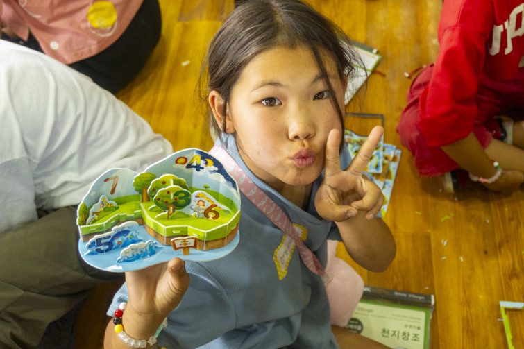 YTo1NDp7czo4OiJGaWxlTmFtZSI7czo0MDoiZGQ2NGFhODUtMGQ2ZC00ZGEzLWIyN2EtYTRjYWU5NDI5NWJiLmpwZyI7czoxMjoiRmlsZURhdGVUaW1lIjtpOjE3NTUzMjgzNDI7czo4OiJGaWxlU2l6ZSI7aToxMjc5MjYxO3M6ODoiRmlsZVR5cGUiO2k6MjtzOjg6Ik1pbWVUeXBlIjtzOjEwOiJpbWFnZS9qcGVnIjtzOjEzOiJTZWN0aW9uc0ZvdW5kIjtzOjMwOiJBTllfVEFHLCBJRkQwLCBUSFVNQk5BSUwsIEVYSUYiO3M6ODoiQ09NUFVURUQiO2E6ODp7czo0OiJodG1sIjtzOjI2OiJ3aWR0aD0iMTUwMCIgaGVpZ2h0PSIxMDAwIiI7czo2OiJIZWlnaHQiO2k6MTAwMDtzOjU6IldpZHRoIjtpOjE1MDA7czo3OiJJc0NvbG9yIjtpOjE7czoxNzoiQnl0ZU9yZGVyTW90b3JvbGEiO2k6MDtzOjE1OiJBcGVydHVyZUZOdW1iZXIiO3M6NToiZi80LjUiO3M6MTg6IlRodW1ibmFpbC5GaWxlVHlwZSI7aToyO3M6MTg6IlRodW1ibmFpbC5NaW1lVHlwZSI7czoxMDoiaW1hZ2UvanBlZyI7fXM6NDoiTWFrZSI7czo0OiJTT05ZIjtzOjU6Ik1vZGVsIjtzOjk6IklMQ0UtNjQwMCI7czoxMToiWFJlc29sdXRpb24iO3M6NToiMjQwLzEiO3M6MTE6IllSZXNvbHV0aW9uIjtzOjU6IjI0MC8xIjtzOjE0OiJSZXNvbHV0aW9uVW5pdCI7aToyO3M6ODoiU29mdHdhcmUiO3M6NTA6IkFkb2JlIFBob3Rvc2hvcCBMaWdodHJvb20gQ2xhc3NpYyAxNC40IChNYWNpbnRvc2gpIjtzOjg6IkRhdGVUaW1lIjtzOjE5OiIyMDI1OjA4OjE2IDE1OjU5OjQ3IjtzOjE2OiJFeGlmX0lGRF9Qb2ludGVyIjtpOjIxNDtzOjk6IlRIVU1CTkFJTCI7YTo2OntzOjExOiJDb21wcmVzc2lvbiI7aTo2O3M6MTE6IlhSZXNvbHV0aW9uIjtzOjQ6IjcyLzEiO3M6MTE6IllSZXNvbHV0aW9uIjtzOjQ6IjcyLzEiO3M6MTQ6IlJlc29sdXRpb25Vbml0IjtpOjI7czoyMToiSlBFR0ludGVyY2hhbmdlRm9ybWF0IjtpOjk4MDtzOjI3OiJKUEVHSW50ZXJjaGFuZ2VGb3JtYXRMZW5ndGgiO2k6MTgzOTI7fXM6MTI6IkV4cG9zdXJlVGltZSI7czo1OiIxLzIwMCI7czo3OiJGTnVtYmVyIjtzOjU6IjQ1LzEwIjtzOjE1OiJFeHBvc3VyZVByb2dyYW0iO2k6MjtzOjE1OiJJU09TcGVlZFJhdGluZ3MiO2k6MjAwMDtzOjE5OiJVbmRlZmluZWRUYWc6MHg4ODMwIjtpOjI7czoxOToiVW5kZWZpbmVkVGFnOjB4ODgzMiI7aToyMDAwO3M6MTE6IkV4aWZWZXJzaW9uIjtzOjQ6IjAyMzEiO3M6MTY6IkRhdGVUaW1lT3JpZ2luYWwiO3M6MTk6IjIwMTk6MDQ6MDEgMDI6MjA6NDciO3M6MTc6IkRhdGVUaW1lRGlnaXRpemVkIjtzOjE5OiIyMDE5OjA0OjAxIDAyOjIwOjQ3IjtzOjE5OiJVbmRlZmluZWRUYWc6MHg5MDEwIjtzOjY6IiswOTowMCI7czoxOToiVW5kZWZpbmVkVGFnOjB4OTAxMSI7czo2OiIrMDk6MDAiO3M6MTk6IlVuZGVmaW5lZFRhZzoweDkwMTIiO3M6NjoiKzA5OjAwIjtzOjE3OiJTaHV0dGVyU3BlZWRWYWx1ZSI7czoxNToiNzY0Mzg1Ni8xMDAwMDAwIjtzOjEzOiJBcGVydHVyZVZhbHVlIjtzOjEzOiI0MzM5ODUvMTAwMDAwIjtzOjE1OiJCcmlnaHRuZXNzVmFsdWUiO3M6OToiNTc5NC8yNTYwIjtzOjE3OiJFeHBvc3VyZUJpYXNWYWx1ZSI7czo0OiIwLzEwIjtzOjE2OiJNYXhBcGVydHVyZVZhbHVlIjtzOjg6IjExMTAvMjU2IjtzOjEyOiJNZXRlcmluZ01vZGUiO2k6NTtzOjExOiJMaWdodFNvdXJjZSI7aTowO3M6NToiRmxhc2giO2k6MjQ7czoxMToiRm9jYWxMZW5ndGgiO3M6NjoiMzAwLzEwIjtzOjEwOiJDb2xvclNwYWNlIjtpOjY1NTM1O3M6MjE6IkZvY2FsUGxhbmVYUmVzb2x1dGlvbiI7czoxNDoiODM2NjI5NzkvMzI3NjgiO3M6MjE6IkZvY2FsUGxhbmVZUmVzb2x1dGlvbiI7czoxNDoiODM2NjI5NzkvMzI3NjgiO3M6MjQ6IkZvY2FsUGxhbmVSZXNvbHV0aW9uVW5pdCI7aTozO3M6MTA6IkZpbGVTb3VyY2UiO3M6MToiAyI7czo5OiJTY2VuZVR5cGUiO3M6MToiASI7czoxNDoiQ3VzdG9tUmVuZGVyZWQiO2k6MDtzOjEyOiJFeHBvc3VyZU1vZGUiO2k6MDtzOjEyOiJXaGl0ZUJhbGFuY2UiO2k6MDtzOjE2OiJEaWdpdGFsWm9vbVJhdGlvIjtzOjU6IjE2LzE2IjtzOjIxOiJGb2NhbExlbmd0aEluMzVtbUZpbG0iO2k6NDU7czoxNjoiU2NlbmVDYXB0dXJlVHlwZSI7aTowO3M6ODoiQ29udHJhc3QiO2k6MDtzOjEwOiJTYXR1cmF0aW9uIjtpOjA7czo5OiJTaGFycG5lc3MiO2k6MDtzOjE5OiJVbmRlZmluZWRUYWc6MHhBNDMyIjthOjQ6e2k6MDtzOjY6IjE2MC8xMCI7aToxO3M6NjoiNTAwLzEwIjtpOjI7czo1OiIzNS8xMCI7aTozO3M6NToiNTYvMTAiO31zOjE5OiJVbmRlZmluZWRUYWc6MHhBNDM0IjtzOjI1OiJFIFBaIDE2LTUwbW0gRjMuNS01LjYgT1NTIjt9