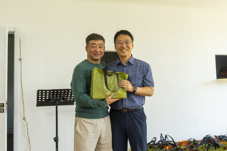 YTo1NDp7czo4OiJGaWxlTmFtZSI7czo0MDoiZGQ3MjEyZjktMWY1OC00MGEwLThmOWItM2Q3ZTZmODc3OTdkLmpwZyI7czoxMjoiRmlsZURhdGVUaW1lIjtpOjE3NTUzMjgzNDQ7czo4OiJGaWxlU2l6ZSI7aTo0MTQ1Njg7czo4OiJGaWxlVHlwZSI7aToyO3M6ODoiTWltZVR5cGUiO3M6MTA6ImltYWdlL2pwZWciO3M6MTM6IlNlY3Rpb25zRm91bmQiO3M6MzA6IkFOWV9UQUcsIElGRDAsIFRIVU1CTkFJTCwgRVhJRiI7czo4OiJDT01QVVRFRCI7YTo4OntzOjQ6Imh0bWwiO3M6MjU6IndpZHRoPSIxMTAwIiBoZWlnaHQ9IjczMyIiO3M6NjoiSGVpZ2h0IjtpOjczMztzOjU6IldpZHRoIjtpOjExMDA7czo3OiJJc0NvbG9yIjtpOjE7czoxNzoiQnl0ZU9yZGVyTW90b3JvbGEiO2k6MDtzOjE1OiJBcGVydHVyZUZOdW1iZXIiO3M6NToiZi80LjAiO3M6MTg6IlRodW1ibmFpbC5GaWxlVHlwZSI7aToyO3M6MTg6IlRodW1ibmFpbC5NaW1lVHlwZSI7czoxMDoiaW1hZ2UvanBlZyI7fXM6NDoiTWFrZSI7czo0OiJTT05ZIjtzOjU6Ik1vZGVsIjtzOjk6IklMQ0UtNjQwMCI7czoxMToiWFJlc29sdXRpb24iO3M6NToiMjQwLzEiO3M6MTE6IllSZXNvbHV0aW9uIjtzOjU6IjI0MC8xIjtzOjE0OiJSZXNvbHV0aW9uVW5pdCI7aToyO3M6ODoiU29mdHdhcmUiO3M6NTA6IkFkb2JlIFBob3Rvc2hvcCBMaWdodHJvb20gQ2xhc3NpYyAxNC40IChNYWNpbnRvc2gpIjtzOjg6IkRhdGVUaW1lIjtzOjE5OiIyMDI1OjA4OjE2IDE2OjAwOjA1IjtzOjE2OiJFeGlmX0lGRF9Qb2ludGVyIjtpOjIxNDtzOjk6IlRIVU1CTkFJTCI7YTo2OntzOjExOiJDb21wcmVzc2lvbiI7aTo2O3M6MTE6IlhSZXNvbHV0aW9uIjtzOjQ6IjcyLzEiO3M6MTE6IllSZXNvbHV0aW9uIjtzOjQ6IjcyLzEiO3M6MTQ6IlJlc29sdXRpb25Vbml0IjtpOjI7czoyMToiSlBFR0ludGVyY2hhbmdlRm9ybWF0IjtpOjk4MDtzOjI3OiJKUEVHSW50ZXJjaGFuZ2VGb3JtYXRMZW5ndGgiO2k6MTAyMzk7fXM6MTI6IkV4cG9zdXJlVGltZSI7czo1OiIxLzIwMCI7czo3OiJGTnVtYmVyIjtzOjM6IjQvMSI7czoxNToiRXhwb3N1cmVQcm9ncmFtIjtpOjI7czoxNToiSVNPU3BlZWRSYXRpbmdzIjtpOjEwMDA7czoxOToiVW5kZWZpbmVkVGFnOjB4ODgzMCI7aToyO3M6MTk6IlVuZGVmaW5lZFRhZzoweDg4MzIiO2k6MTAwMDtzOjExOiJFeGlmVmVyc2lvbiI7czo0OiIwMjMxIjtzOjE2OiJEYXRlVGltZU9yaWdpbmFsIjtzOjE5OiIyMDE5OjA0OjAyIDAxOjE1OjI2IjtzOjE3OiJEYXRlVGltZURpZ2l0aXplZCI7czoxOToiMjAxOTowNDowMiAwMToxNToyNiI7czoxOToiVW5kZWZpbmVkVGFnOjB4OTAxMCI7czo2OiIrMDk6MDAiO3M6MTk6IlVuZGVmaW5lZFRhZzoweDkwMTEiO3M6NjoiKzA5OjAwIjtzOjE5OiJVbmRlZmluZWRUYWc6MHg5MDEyIjtzOjY6IiswOTowMCI7czoxNzoiU2h1dHRlclNwZWVkVmFsdWUiO3M6MTU6Ijc2NDM4NTYvMTAwMDAwMCI7czoxMzoiQXBlcnR1cmVWYWx1ZSI7czozOiI0LzEiO3M6MTU6IkJyaWdodG5lc3NWYWx1ZSI7czoxMDoiMTA0MzQvMjU2MCI7czoxNzoiRXhwb3N1cmVCaWFzVmFsdWUiO3M6NDoiMC8xMCI7czoxNjoiTWF4QXBlcnR1cmVWYWx1ZSI7czo3OiI5MjYvMjU2IjtzOjEyOiJNZXRlcmluZ01vZGUiO2k6NTtzOjExOiJMaWdodFNvdXJjZSI7aTowO3M6NToiRmxhc2giO2k6MjQ7czoxMToiRm9jYWxMZW5ndGgiO3M6NjoiMTYwLzEwIjtzOjEwOiJDb2xvclNwYWNlIjtpOjY1NTM1O3M6MjE6IkZvY2FsUGxhbmVYUmVzb2x1dGlvbiI7czoxNDoiODM2NjI5NzkvMzI3NjgiO3M6MjE6IkZvY2FsUGxhbmVZUmVzb2x1dGlvbiI7czoxNDoiODM2NjI5NzkvMzI3NjgiO3M6MjQ6IkZvY2FsUGxhbmVSZXNvbHV0aW9uVW5pdCI7aTozO3M6MTA6IkZpbGVTb3VyY2UiO3M6MToiAyI7czo5OiJTY2VuZVR5cGUiO3M6MToiASI7czoxNDoiQ3VzdG9tUmVuZGVyZWQiO2k6MDtzOjEyOiJFeHBvc3VyZU1vZGUiO2k6MDtzOjEyOiJXaGl0ZUJhbGFuY2UiO2k6MDtzOjE2OiJEaWdpdGFsWm9vbVJhdGlvIjtzOjU6IjE2LzE2IjtzOjIxOiJGb2NhbExlbmd0aEluMzVtbUZpbG0iO2k6MjQ7czoxNjoiU2NlbmVDYXB0dXJlVHlwZSI7aTowO3M6ODoiQ29udHJhc3QiO2k6MDtzOjEwOiJTYXR1cmF0aW9uIjtpOjA7czo5OiJTaGFycG5lc3MiO2k6MDtzOjE5OiJVbmRlZmluZWRUYWc6MHhBNDMyIjthOjQ6e2k6MDtzOjY6IjE2MC8xMCI7aToxO3M6NjoiNTAwLzEwIjtpOjI7czo1OiIzNS8xMCI7aTozO3M6NToiNTYvMTAiO31zOjE5OiJVbmRlZmluZWRUYWc6MHhBNDM0IjtzOjI1OiJFIFBaIDE2LTUwbW0gRjMuNS01LjYgT1NTIjt9