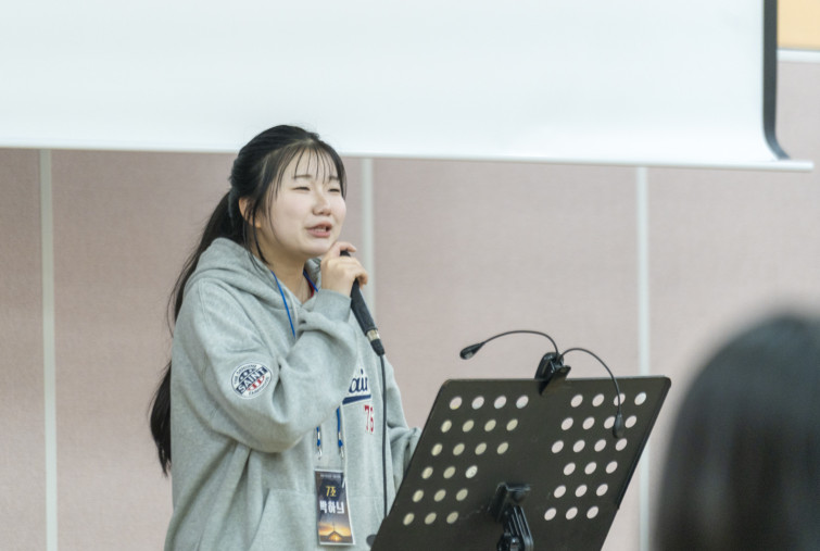 YTo1ODp7czo4OiJGaWxlTmFtZSI7czo0MDoiZGVhZjZmZTUtYThmMy00MmYyLWI2ZDYtY2UxOTc0NjZlNjU3LmpwZyI7czoxMjoiRmlsZURhdGVUaW1lIjtpOjE3NzA3MDQyMzk7czo4OiJGaWxlU2l6ZSI7aTo3MzczNjc7czo4OiJGaWxlVHlwZSI7aToyO3M6ODoiTWltZVR5cGUiO3M6MTA6ImltYWdlL2pwZWciO3M6MTM6IlNlY3Rpb25zRm91bmQiO3M6MzA6IkFOWV9UQUcsIElGRDAsIFRIVU1CTkFJTCwgRVhJRiI7czo4OiJDT01QVVRFRCI7YTo5OntzOjQ6Imh0bWwiO3M6MjY6IndpZHRoPSIxNDk3IiBoZWlnaHQ9IjEwMDUiIjtzOjY6IkhlaWdodCI7aToxMDA1O3M6NToiV2lkdGgiO2k6MTQ5NztzOjc6IklzQ29sb3IiO2k6MTtzOjE3OiJCeXRlT3JkZXJNb3Rvcm9sYSI7aTowO3M6MTU6IkFwZXJ0dXJlRk51bWJlciI7czo1OiJmLzQuMCI7czo5OiJDb3B5cmlnaHQiO3M6NDoiWUFCQyI7czoxODoiVGh1bWJuYWlsLkZpbGVUeXBlIjtpOjI7czoxODoiVGh1bWJuYWlsLk1pbWVUeXBlIjtzOjEwOiJpbWFnZS9qcGVnIjt9czo0OiJNYWtlIjtzOjQ6IlNPTlkiO3M6NToiTW9kZWwiO3M6ODoiSUxDRS03TTQiO3M6MTE6IlhSZXNvbHV0aW9uIjtzOjU6IjI0MC8xIjtzOjExOiJZUmVzb2x1dGlvbiI7czo1OiIyNDAvMSI7czoxNDoiUmVzb2x1dGlvblVuaXQiO2k6MjtzOjg6IlNvZnR3YXJlIjtzOjUyOiJBZG9iZSBQaG90b3Nob3AgTGlnaHRyb29tIENsYXNzaWMgMTUuMS4xIChNYWNpbnRvc2gpIjtzOjg6IkRhdGVUaW1lIjtzOjE5OiIyMDI2OjAyOjEwIDE0OjUxOjQ3IjtzOjY6IkFydGlzdCI7czo3OiJZQUJDX1NHIjtzOjk6IkNvcHlyaWdodCI7czo0OiJZQUJDIjtzOjE2OiJFeGlmX0lGRF9Qb2ludGVyIjtpOjI1NDtzOjk6IlRIVU1CTkFJTCI7YTo2OntzOjExOiJDb21wcmVzc2lvbiI7aTo2O3M6MTE6IlhSZXNvbHV0aW9uIjtzOjQ6IjcyLzEiO3M6MTE6IllSZXNvbHV0aW9uIjtzOjQ6IjcyLzEiO3M6MTQ6IlJlc29sdXRpb25Vbml0IjtpOjI7czoyMToiSlBFR0ludGVyY2hhbmdlRm9ybWF0IjtpOjEwNDA7czoyNzoiSlBFR0ludGVyY2hhbmdlRm9ybWF0TGVuZ3RoIjtpOjk0Mjc7fXM6MTI6IkV4cG9zdXJlVGltZSI7czo1OiIxLzEwMCI7czo3OiJGTnVtYmVyIjtzOjM6IjQvMSI7czoxNToiRXhwb3N1cmVQcm9ncmFtIjtpOjE7czoxNToiSVNPU3BlZWRSYXRpbmdzIjtpOjgwMDtzOjE5OiJVbmRlZmluZWRUYWc6MHg4ODMwIjtpOjI7czoxOToiVW5kZWZpbmVkVGFnOjB4ODgzMiI7aTo4MDA7czoxMToiRXhpZlZlcnNpb24iO3M6NDoiMDIzMiI7czoxNjoiRGF0ZVRpbWVPcmlnaW5hbCI7czoxOToiMjAyNjowMjowOCAxMDowNTozNCI7czoxNzoiRGF0ZVRpbWVEaWdpdGl6ZWQiO3M6MTk6IjIwMjY6MDI6MDggMTA6MDU6MzQiO3M6MTk6IlVuZGVmaW5lZFRhZzoweDkwMTAiO3M6NjoiKzA5OjAwIjtzOjE5OiJVbmRlZmluZWRUYWc6MHg5MDExIjtzOjY6IiswOTowMCI7czoxOToiVW5kZWZpbmVkVGFnOjB4OTAxMiI7czo2OiIrMDk6MDAiO3M6MTc6IlNodXR0ZXJTcGVlZFZhbHVlIjtzOjE1OiI2NjQzODU2LzEwMDAwMDAiO3M6MTM6IkFwZXJ0dXJlVmFsdWUiO3M6MzoiNC8xIjtzOjE1OiJCcmlnaHRuZXNzVmFsdWUiO3M6OToiNTk2NC8yNTYwIjtzOjE3OiJFeHBvc3VyZUJpYXNWYWx1ZSI7czo0OiIwLzEwIjtzOjE2OiJNYXhBcGVydHVyZVZhbHVlIjtzOjg6IjEwMjQvMjU2IjtzOjEyOiJNZXRlcmluZ01vZGUiO2k6NTtzOjExOiJMaWdodFNvdXJjZSI7aTowO3M6NToiRmxhc2giO2k6MTY7czoxMToiRm9jYWxMZW5ndGgiO3M6NzoiMjAwMC8xMCI7czoxODoiU3ViU2VjVGltZU9yaWdpbmFsIjtzOjM6IjE3MyI7czoxOToiU3ViU2VjVGltZURpZ2l0aXplZCI7czozOiIxNzMiO3M6MTA6IkNvbG9yU3BhY2UiO2k6NjU1MzU7czoyMToiRm9jYWxQbGFuZVhSZXNvbHV0aW9uIjtzOjE0OiI2NDQ0OTMzOS8zMjc2OCI7czoyMToiRm9jYWxQbGFuZVlSZXNvbHV0aW9uIjtzOjE0OiI2NDQ0OTMzOS8zMjc2OCI7czoyNDoiRm9jYWxQbGFuZVJlc29sdXRpb25Vbml0IjtpOjM7czoxMDoiRmlsZVNvdXJjZSI7czoxOiIDIjtzOjk6IlNjZW5lVHlwZSI7czoxOiIBIjtzOjE0OiJDdXN0b21SZW5kZXJlZCI7aTowO3M6MTI6IkV4cG9zdXJlTW9kZSI7aToxO3M6MTI6IldoaXRlQmFsYW5jZSI7aTowO3M6MTY6IkRpZ2l0YWxab29tUmF0aW8iO3M6NToiMTYvMTYiO3M6MjE6IkZvY2FsTGVuZ3RoSW4zNW1tRmlsbSI7aToyMDA7czoxNjoiU2NlbmVDYXB0dXJlVHlwZSI7aTowO3M6ODoiQ29udHJhc3QiO2k6MTtzOjEwOiJTYXR1cmF0aW9uIjtpOjE7czo5OiJTaGFycG5lc3MiO2k6MDtzOjE5OiJVbmRlZmluZWRUYWc6MHhBNDMyIjthOjQ6e2k6MDtzOjY6IjcwMC8xMCI7aToxO3M6NzoiMjAwMC8xMCI7aToyO3M6NToiNDAvMTAiO2k6MztzOjU6IjQwLzEwIjt9czoxOToiVW5kZWZpbmVkVGFnOjB4QTQzNCI7czoyMDoiRkUgNzAtMjAwbW0gRjQgRyBPU1MiO30=