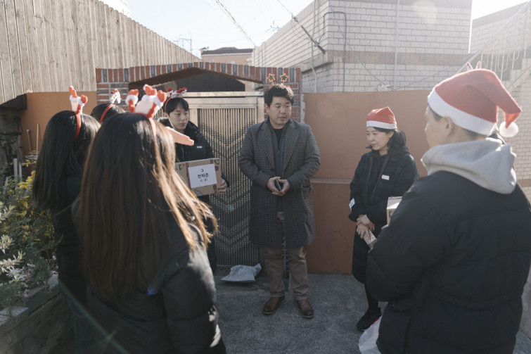 YTo1ODp7czo4OiJGaWxlTmFtZSI7czo0MDoiZTI3OGFhZWQtOTdjOC00OWQ4LTk2MWYtYTY0ZWVmNjEzNjA1LmpwZyI7czoxMjoiRmlsZURhdGVUaW1lIjtpOjE3MzUwMDEzMTk7czo4OiJGaWxlU2l6ZSI7aToxMjYzMzg4O3M6ODoiRmlsZVR5cGUiO2k6MjtzOjg6Ik1pbWVUeXBlIjtzOjEwOiJpbWFnZS9qcGVnIjtzOjEzOiJTZWN0aW9uc0ZvdW5kIjtzOjMwOiJBTllfVEFHLCBJRkQwLCBUSFVNQk5BSUwsIEVYSUYiO3M6ODoiQ09NUFVURUQiO2E6OTp7czo0OiJodG1sIjtzOjI2OiJ3aWR0aD0iMTc1MiIgaGVpZ2h0PSIxMTY4IiI7czo2OiJIZWlnaHQiO2k6MTE2ODtzOjU6IldpZHRoIjtpOjE3NTI7czo3OiJJc0NvbG9yIjtpOjE7czoxNzoiQnl0ZU9yZGVyTW90b3JvbGEiO2k6MDtzOjE1OiJBcGVydHVyZUZOdW1iZXIiO3M6NToiZi8yLjgiO3M6OToiQ29weXJpZ2h0IjtzOjQ6IllBQkMiO3M6MTg6IlRodW1ibmFpbC5GaWxlVHlwZSI7aToyO3M6MTg6IlRodW1ibmFpbC5NaW1lVHlwZSI7czoxMDoiaW1hZ2UvanBlZyI7fXM6NDoiTWFrZSI7czo0OiJTT05ZIjtzOjU6Ik1vZGVsIjtzOjg6IklMQ0UtN000IjtzOjExOiJYUmVzb2x1dGlvbiI7czo1OiIyNDAvMSI7czoxMToiWVJlc29sdXRpb24iO3M6NToiMjQwLzEiO3M6MTQ6IlJlc29sdXRpb25Vbml0IjtpOjI7czo4OiJTb2Z0d2FyZSI7czo1MjoiQWRvYmUgUGhvdG9zaG9wIExpZ2h0cm9vbSBDbGFzc2ljIDE0LjAuMSAoTWFjaW50b3NoKSI7czo4OiJEYXRlVGltZSI7czoxOToiMjAyNDoxMjoyNCAwOTo0NzowNiI7czo2OiJBcnRpc3QiO3M6NzoiWUFCQ19TRyI7czo5OiJDb3B5cmlnaHQiO3M6NDoiWUFCQyI7czoxNjoiRXhpZl9JRkRfUG9pbnRlciI7aToyNTQ7czo5OiJUSFVNQk5BSUwiO2E6Njp7czoxMToiQ29tcHJlc3Npb24iO2k6NjtzOjExOiJYUmVzb2x1dGlvbiI7czo0OiI3Mi8xIjtzOjExOiJZUmVzb2x1dGlvbiI7czo0OiI3Mi8xIjtzOjE0OiJSZXNvbHV0aW9uVW5pdCI7aToyO3M6MjE6IkpQRUdJbnRlcmNoYW5nZUZvcm1hdCI7aToxMDQwO3M6Mjc6IkpQRUdJbnRlcmNoYW5nZUZvcm1hdExlbmd0aCI7aToxMjA2Njt9czoxMjoiRXhwb3N1cmVUaW1lIjtzOjU6IjEvNjQwIjtzOjc6IkZOdW1iZXIiO3M6NToiMjgvMTAiO3M6MTU6IkV4cG9zdXJlUHJvZ3JhbSI7aToxO3M6MTU6IklTT1NwZWVkUmF0aW5ncyI7aTo4MDtzOjE5OiJVbmRlZmluZWRUYWc6MHg4ODMwIjtpOjI7czoxOToiVW5kZWZpbmVkVGFnOjB4ODgzMiI7aTo4MDtzOjExOiJFeGlmVmVyc2lvbiI7czo0OiIwMjMyIjtzOjE2OiJEYXRlVGltZU9yaWdpbmFsIjtzOjE5OiIyMDI0OjEyOjIyIDE0OjU1OjEwIjtzOjE3OiJEYXRlVGltZURpZ2l0aXplZCI7czoxOToiMjAyNDoxMjoyMiAxNDo1NToxMCI7czoxOToiVW5kZWZpbmVkVGFnOjB4OTAxMCI7czo2OiIrMDk6MDAiO3M6MTk6IlVuZGVmaW5lZFRhZzoweDkwMTEiO3M6NjoiKzA5OjAwIjtzOjE5OiJVbmRlZmluZWRUYWc6MHg5MDEyIjtzOjY6IiswOTowMCI7czoxNzoiU2h1dHRlclNwZWVkVmFsdWUiO3M6MTU6IjkzMjE5MjgvMTAwMDAwMCI7czoxMzoiQXBlcnR1cmVWYWx1ZSI7czoxNToiMjk3MDg1NC8xMDAwMDAwIjtzOjE1OiJCcmlnaHRuZXNzVmFsdWUiO3M6MTA6IjE2NjQ0LzI1NjAiO3M6MTc6IkV4cG9zdXJlQmlhc1ZhbHVlIjtzOjQ6IjAvMTAiO3M6MTY6Ik1heEFwZXJ0dXJlVmFsdWUiO3M6NzoiNzYwLzI1NiI7czoxMjoiTWV0ZXJpbmdNb2RlIjtpOjI1NTtzOjExOiJMaWdodFNvdXJjZSI7aTowO3M6NToiRmxhc2giO2k6MTY7czoxMToiRm9jYWxMZW5ndGgiO3M6NjoiMjYwLzEwIjtzOjE4OiJTdWJTZWNUaW1lT3JpZ2luYWwiO3M6MzoiNzczIjtzOjE5OiJTdWJTZWNUaW1lRGlnaXRpemVkIjtzOjM6Ijc3MyI7czoxMDoiQ29sb3JTcGFjZSI7aTo2NTUzNTtzOjIxOiJGb2NhbFBsYW5lWFJlc29sdXRpb24iO3M6MTQ6IjY0NDQ5MzM5LzMyNzY4IjtzOjIxOiJGb2NhbFBsYW5lWVJlc29sdXRpb24iO3M6MTQ6IjY0NDQ5MzM5LzMyNzY4IjtzOjI0OiJGb2NhbFBsYW5lUmVzb2x1dGlvblVuaXQiO2k6MztzOjEwOiJGaWxlU291cmNlIjtzOjE6IgMiO3M6OToiU2NlbmVUeXBlIjtzOjE6IgEiO3M6MTQ6IkN1c3RvbVJlbmRlcmVkIjtpOjA7czoxMjoiRXhwb3N1cmVNb2RlIjtpOjE7czoxMjoiV2hpdGVCYWxhbmNlIjtpOjA7czoxNjoiRGlnaXRhbFpvb21SYXRpbyI7czo1OiIxNi8xNiI7czoyMToiRm9jYWxMZW5ndGhJbjM1bW1GaWxtIjtpOjI2O3M6MTY6IlNjZW5lQ2FwdHVyZVR5cGUiO2k6MDtzOjg6IkNvbnRyYXN0IjtpOjA7czoxMDoiU2F0dXJhdGlvbiI7aTowO3M6OToiU2hhcnBuZXNzIjtpOjA7czoxOToiVW5kZWZpbmVkVGFnOjB4QTQzMiI7YTo0OntpOjA7czo2OiIyNDAvMTAiO2k6MTtzOjY6IjcwMC8xMCI7aToyO3M6NToiMjgvMTAiO2k6MztzOjU6IjI4LzEwIjt9czoxOToiVW5kZWZpbmVkVGFnOjB4QTQzNCI7czoyMToiRkUgMjQtNzBtbSBGMi44IEdNIElJIjt9