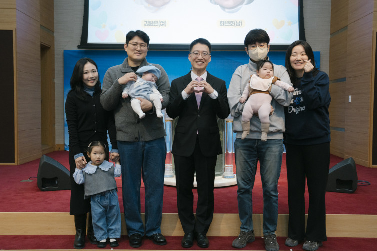 YTo1ODp7czo4OiJGaWxlTmFtZSI7czo0MDoiZTM3ODE3YmUtYTRmYy00YjEwLWIyYjctNTQyNzIyNGNlNzFiLmpwZyI7czoxMjoiRmlsZURhdGVUaW1lIjtpOjE3NjQ4Mjk3NjU7czo4OiJGaWxlU2l6ZSI7aToxMzgxNDExO3M6ODoiRmlsZVR5cGUiO2k6MjtzOjg6Ik1pbWVUeXBlIjtzOjEwOiJpbWFnZS9qcGVnIjtzOjEzOiJTZWN0aW9uc0ZvdW5kIjtzOjMwOiJBTllfVEFHLCBJRkQwLCBUSFVNQk5BSUwsIEVYSUYiO3M6ODoiQ09NUFVURUQiO2E6OTp7czo0OiJodG1sIjtzOjI2OiJ3aWR0aD0iMTcwOCIgaGVpZ2h0PSIxMTM5IiI7czo2OiJIZWlnaHQiO2k6MTEzOTtzOjU6IldpZHRoIjtpOjE3MDg7czo3OiJJc0NvbG9yIjtpOjE7czoxNzoiQnl0ZU9yZGVyTW90b3JvbGEiO2k6MDtzOjE1OiJBcGVydHVyZUZOdW1iZXIiO3M6NToiZi81LjYiO3M6OToiQ29weXJpZ2h0IjtzOjQ6IllBQkMiO3M6MTg6IlRodW1ibmFpbC5GaWxlVHlwZSI7aToyO3M6MTg6IlRodW1ibmFpbC5NaW1lVHlwZSI7czoxMDoiaW1hZ2UvanBlZyI7fXM6NDoiTWFrZSI7czo0OiJTT05ZIjtzOjU6Ik1vZGVsIjtzOjg6IklMQ0UtN000IjtzOjExOiJYUmVzb2x1dGlvbiI7czo1OiIyNDAvMSI7czoxMToiWVJlc29sdXRpb24iO3M6NToiMjQwLzEiO3M6MTQ6IlJlc29sdXRpb25Vbml0IjtpOjI7czo4OiJTb2Z0d2FyZSI7czo1MjoiQWRvYmUgUGhvdG9zaG9wIExpZ2h0cm9vbSBDbGFzc2ljIDE1LjAuMSAoTWFjaW50b3NoKSI7czo4OiJEYXRlVGltZSI7czoxOToiMjAyNToxMjowNCAxNToyNzo0MiI7czo2OiJBcnRpc3QiO3M6NzoiWUFCQ19TRyI7czo5OiJDb3B5cmlnaHQiO3M6NDoiWUFCQyI7czoxNjoiRXhpZl9JRkRfUG9pbnRlciI7aToyNTQ7czo5OiJUSFVNQk5BSUwiO2E6Njp7czoxMToiQ29tcHJlc3Npb24iO2k6NjtzOjExOiJYUmVzb2x1dGlvbiI7czo0OiI3Mi8xIjtzOjExOiJZUmVzb2x1dGlvbiI7czo0OiI3Mi8xIjtzOjE0OiJSZXNvbHV0aW9uVW5pdCI7aToyO3M6MjE6IkpQRUdJbnRlcmNoYW5nZUZvcm1hdCI7aToxMDQwO3M6Mjc6IkpQRUdJbnRlcmNoYW5nZUZvcm1hdExlbmd0aCI7aToxNjAwNzt9czoxMjoiRXhwb3N1cmVUaW1lIjtzOjU6IjEvMjUwIjtzOjc6IkZOdW1iZXIiO3M6NToiNTYvMTAiO3M6MTU6IkV4cG9zdXJlUHJvZ3JhbSI7aToxO3M6MTU6IklTT1NwZWVkUmF0aW5ncyI7aTo4MDA7czoxOToiVW5kZWZpbmVkVGFnOjB4ODgzMCI7aToyO3M6MTk6IlVuZGVmaW5lZFRhZzoweDg4MzIiO2k6ODAwO3M6MTE6IkV4aWZWZXJzaW9uIjtzOjQ6IjAyMzIiO3M6MTY6IkRhdGVUaW1lT3JpZ2luYWwiO3M6MTk6IjIwMjU6MTE6MzAgMTI6Mjk6NDYiO3M6MTc6IkRhdGVUaW1lRGlnaXRpemVkIjtzOjE5OiIyMDI1OjExOjMwIDEyOjI5OjQ2IjtzOjE5OiJVbmRlZmluZWRUYWc6MHg5MDEwIjtzOjY6IiswOTowMCI7czoxOToiVW5kZWZpbmVkVGFnOjB4OTAxMSI7czo2OiIrMDk6MDAiO3M6MTk6IlVuZGVmaW5lZFRhZzoweDkwMTIiO3M6NjoiKzA5OjAwIjtzOjE3OiJTaHV0dGVyU3BlZWRWYWx1ZSI7czoxNToiNzk2NTc4NC8xMDAwMDAwIjtzOjEzOiJBcGVydHVyZVZhbHVlIjtzOjE1OiI0OTcwODU0LzEwMDAwMDAiO3M6MTU6IkJyaWdodG5lc3NWYWx1ZSI7czo5OiI2NDk0LzI1NjAiO3M6MTc6IkV4cG9zdXJlQmlhc1ZhbHVlIjtzOjQ6IjAvMTAiO3M6MTY6Ik1heEFwZXJ0dXJlVmFsdWUiO3M6NzoiNzYwLzI1NiI7czoxMjoiTWV0ZXJpbmdNb2RlIjtpOjU7czoxMToiTGlnaHRTb3VyY2UiO2k6MDtzOjU6IkZsYXNoIjtpOjEzO3M6MTE6IkZvY2FsTGVuZ3RoIjtzOjY6IjM0MC8xMCI7czoxODoiU3ViU2VjVGltZU9yaWdpbmFsIjtzOjM6IjUyMCI7czoxOToiU3ViU2VjVGltZURpZ2l0aXplZCI7czozOiI1MjAiO3M6MTA6IkNvbG9yU3BhY2UiO2k6NjU1MzU7czoyMToiRm9jYWxQbGFuZVhSZXNvbHV0aW9uIjtzOjE0OiI2NDQ0OTMzOS8zMjc2OCI7czoyMToiRm9jYWxQbGFuZVlSZXNvbHV0aW9uIjtzOjE0OiI2NDQ0OTMzOS8zMjc2OCI7czoyNDoiRm9jYWxQbGFuZVJlc29sdXRpb25Vbml0IjtpOjM7czoxMDoiRmlsZVNvdXJjZSI7czoxOiIDIjtzOjk6IlNjZW5lVHlwZSI7czoxOiIBIjtzOjE0OiJDdXN0b21SZW5kZXJlZCI7aTowO3M6MTI6IkV4cG9zdXJlTW9kZSI7aToxO3M6MTI6IldoaXRlQmFsYW5jZSI7aToxO3M6MTY6IkRpZ2l0YWxab29tUmF0aW8iO3M6NToiMTYvMTYiO3M6MjE6IkZvY2FsTGVuZ3RoSW4zNW1tRmlsbSI7aTozNDtzOjE2OiJTY2VuZUNhcHR1cmVUeXBlIjtpOjA7czo4OiJDb250cmFzdCI7aTowO3M6MTA6IlNhdHVyYXRpb24iO2k6MDtzOjk6IlNoYXJwbmVzcyI7aTowO3M6MTk6IlVuZGVmaW5lZFRhZzoweEE0MzIiO2E6NDp7aTowO3M6NjoiMjQwLzEwIjtpOjE7czo2OiI3MDAvMTAiO2k6MjtzOjU6IjI4LzEwIjtpOjM7czo1OiIyOC8xMCI7fXM6MTk6IlVuZGVmaW5lZFRhZzoweEE0MzQiO3M6MjE6IkZFIDI0LTcwbW0gRjIuOCBHTSBJSSI7fQ==