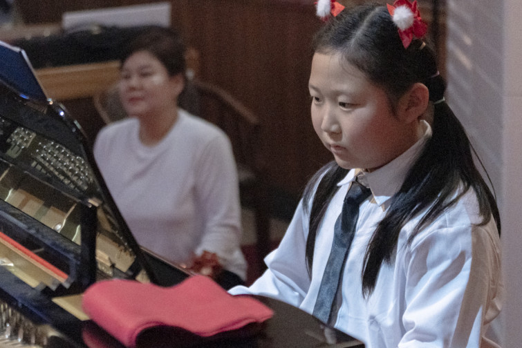 YTo1ODp7czo4OiJGaWxlTmFtZSI7czo0MDoiZTkzZGEwMmEtYzkxNS00NWRiLWI5YzItODExMGM3MGYzZTExLmpwZyI7czoxMjoiRmlsZURhdGVUaW1lIjtpOjE3NjY0NjQxODg7czo4OiJGaWxlU2l6ZSI7aTo3MDYxMzQ7czo4OiJGaWxlVHlwZSI7aToyO3M6ODoiTWltZVR5cGUiO3M6MTA6ImltYWdlL2pwZWciO3M6MTM6IlNlY3Rpb25zRm91bmQiO3M6MzA6IkFOWV9UQUcsIElGRDAsIFRIVU1CTkFJTCwgRVhJRiI7czo4OiJDT01QVVRFRCI7YTo5OntzOjQ6Imh0bWwiO3M6MjU6IndpZHRoPSIxMTIwIiBoZWlnaHQ9Ijc0NyIiO3M6NjoiSGVpZ2h0IjtpOjc0NztzOjU6IldpZHRoIjtpOjExMjA7czo3OiJJc0NvbG9yIjtpOjE7czoxNzoiQnl0ZU9yZGVyTW90b3JvbGEiO2k6MDtzOjE1OiJBcGVydHVyZUZOdW1iZXIiO3M6NToiZi80LjAiO3M6OToiQ29weXJpZ2h0IjtzOjQ6IllBQkMiO3M6MTg6IlRodW1ibmFpbC5GaWxlVHlwZSI7aToyO3M6MTg6IlRodW1ibmFpbC5NaW1lVHlwZSI7czoxMDoiaW1hZ2UvanBlZyI7fXM6NDoiTWFrZSI7czo0OiJTT05ZIjtzOjU6Ik1vZGVsIjtzOjg6IklMQ0UtN000IjtzOjExOiJYUmVzb2x1dGlvbiI7czo1OiIyNDAvMSI7czoxMToiWVJlc29sdXRpb24iO3M6NToiMjQwLzEiO3M6MTQ6IlJlc29sdXRpb25Vbml0IjtpOjI7czo4OiJTb2Z0d2FyZSI7czo1MDoiQWRvYmUgUGhvdG9zaG9wIExpZ2h0cm9vbSBDbGFzc2ljIDE1LjEgKE1hY2ludG9zaCkiO3M6ODoiRGF0ZVRpbWUiO3M6MTk6IjIwMjU6MTI6MjMgMTI6MDE6NTQiO3M6NjoiQXJ0aXN0IjtzOjc6IllBQkNfU0ciO3M6OToiQ29weXJpZ2h0IjtzOjQ6IllBQkMiO3M6MTY6IkV4aWZfSUZEX1BvaW50ZXIiO2k6MjUyO3M6OToiVEhVTUJOQUlMIjthOjY6e3M6MTE6IkNvbXByZXNzaW9uIjtpOjY7czoxMToiWFJlc29sdXRpb24iO3M6NDoiNzIvMSI7czoxMToiWVJlc29sdXRpb24iO3M6NDoiNzIvMSI7czoxNDoiUmVzb2x1dGlvblVuaXQiO2k6MjtzOjIxOiJKUEVHSW50ZXJjaGFuZ2VGb3JtYXQiO2k6MTAzODtzOjI3OiJKUEVHSW50ZXJjaGFuZ2VGb3JtYXRMZW5ndGgiO2k6MTU2MTY7fXM6MTI6IkV4cG9zdXJlVGltZSI7czo1OiIxLzE2MCI7czo3OiJGTnVtYmVyIjtzOjM6IjQvMSI7czoxNToiRXhwb3N1cmVQcm9ncmFtIjtpOjE7czoxNToiSVNPU3BlZWRSYXRpbmdzIjtpOjgwMDA7czoxOToiVW5kZWZpbmVkVGFnOjB4ODgzMCI7aToyO3M6MTk6IlVuZGVmaW5lZFRhZzoweDg4MzIiO2k6ODAwMDtzOjExOiJFeGlmVmVyc2lvbiI7czo0OiIwMjMyIjtzOjE2OiJEYXRlVGltZU9yaWdpbmFsIjtzOjE5OiIyMDI1OjEyOjIxIDE0OjA2OjM0IjtzOjE3OiJEYXRlVGltZURpZ2l0aXplZCI7czoxOToiMjAyNToxMjoyMSAxNDowNjozNCI7czoxOToiVW5kZWZpbmVkVGFnOjB4OTAxMCI7czo2OiIrMDk6MDAiO3M6MTk6IlVuZGVmaW5lZFRhZzoweDkwMTEiO3M6NjoiKzA5OjAwIjtzOjE5OiJVbmRlZmluZWRUYWc6MHg5MDEyIjtzOjY6IiswOTowMCI7czoxNzoiU2h1dHRlclNwZWVkVmFsdWUiO3M6MTU6IjczMjE5MjgvMTAwMDAwMCI7czoxMzoiQXBlcnR1cmVWYWx1ZSI7czozOiI0LzEiO3M6MTU6IkJyaWdodG5lc3NWYWx1ZSI7czoxMDoiLTU3MDYvMjU2MCI7czoxNzoiRXhwb3N1cmVCaWFzVmFsdWUiO3M6NDoiMC8xMCI7czoxNjoiTWF4QXBlcnR1cmVWYWx1ZSI7czo4OiIxMDI0LzI1NiI7czoxMjoiTWV0ZXJpbmdNb2RlIjtpOjU7czoxMToiTGlnaHRTb3VyY2UiO2k6MDtzOjU6IkZsYXNoIjtpOjE2O3M6MTE6IkZvY2FsTGVuZ3RoIjtzOjY6IjcwMC8xMCI7czoxODoiU3ViU2VjVGltZU9yaWdpbmFsIjtzOjM6IjgzMSI7czoxOToiU3ViU2VjVGltZURpZ2l0aXplZCI7czozOiI4MzEiO3M6MTA6IkNvbG9yU3BhY2UiO2k6NjU1MzU7czoyMToiRm9jYWxQbGFuZVhSZXNvbHV0aW9uIjtzOjE0OiI2NDQ0OTMzOS8zMjc2OCI7czoyMToiRm9jYWxQbGFuZVlSZXNvbHV0aW9uIjtzOjE0OiI2NDQ0OTMzOS8zMjc2OCI7czoyNDoiRm9jYWxQbGFuZVJlc29sdXRpb25Vbml0IjtpOjM7czoxMDoiRmlsZVNvdXJjZSI7czoxOiIDIjtzOjk6IlNjZW5lVHlwZSI7czoxOiIBIjtzOjE0OiJDdXN0b21SZW5kZXJlZCI7aTowO3M6MTI6IkV4cG9zdXJlTW9kZSI7aToxO3M6MTI6IldoaXRlQmFsYW5jZSI7aTowO3M6MTY6IkRpZ2l0YWxab29tUmF0aW8iO3M6NToiMTYvMTYiO3M6MjE6IkZvY2FsTGVuZ3RoSW4zNW1tRmlsbSI7aToxMDU7czoxNjoiU2NlbmVDYXB0dXJlVHlwZSI7aTowO3M6ODoiQ29udHJhc3QiO2k6MDtzOjEwOiJTYXR1cmF0aW9uIjtpOjA7czo5OiJTaGFycG5lc3MiO2k6MDtzOjE5OiJVbmRlZmluZWRUYWc6MHhBNDMyIjthOjQ6e2k6MDtzOjY6IjcwMC8xMCI7aToxO3M6NzoiMjAwMC8xMCI7aToyO3M6NToiNDAvMTAiO2k6MztzOjU6IjQwLzEwIjt9czoxOToiVW5kZWZpbmVkVGFnOjB4QTQzNCI7czoyMDoiRkUgNzAtMjAwbW0gRjQgRyBPU1MiO30=