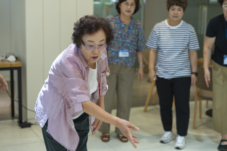 YTo1ODp7czo4OiJGaWxlTmFtZSI7czo0MDoiZWUzMDhhYzktM2Y1ZS00MzljLTgzNDgtNTFkYjQ5YzA3OTMxLmpwZyI7czoxMjoiRmlsZURhdGVUaW1lIjtpOjE3NTY1NDkyMzY7czo4OiJGaWxlU2l6ZSI7aToxMDczODI3O3M6ODoiRmlsZVR5cGUiO2k6MjtzOjg6Ik1pbWVUeXBlIjtzOjEwOiJpbWFnZS9qcGVnIjtzOjEzOiJTZWN0aW9uc0ZvdW5kIjtzOjMwOiJBTllfVEFHLCBJRkQwLCBUSFVNQk5BSUwsIEVYSUYiO3M6ODoiQ09NUFVURUQiO2E6OTp7czo0OiJodG1sIjtzOjI2OiJ3aWR0aD0iMTczMyIgaGVpZ2h0PSIxMTU1IiI7czo2OiJIZWlnaHQiO2k6MTE1NTtzOjU6IldpZHRoIjtpOjE3MzM7czo3OiJJc0NvbG9yIjtpOjE7czoxNzoiQnl0ZU9yZGVyTW90b3JvbGEiO2k6MDtzOjE1OiJBcGVydHVyZUZOdW1iZXIiO3M6NToiZi8yLjgiO3M6OToiQ29weXJpZ2h0IjtzOjQ6IllBQkMiO3M6MTg6IlRodW1ibmFpbC5GaWxlVHlwZSI7aToyO3M6MTg6IlRodW1ibmFpbC5NaW1lVHlwZSI7czoxMDoiaW1hZ2UvanBlZyI7fXM6NDoiTWFrZSI7czo0OiJTT05ZIjtzOjU6Ik1vZGVsIjtzOjg6IklMQ0UtN000IjtzOjExOiJYUmVzb2x1dGlvbiI7czo1OiIyNDAvMSI7czoxMToiWVJlc29sdXRpb24iO3M6NToiMjQwLzEiO3M6MTQ6IlJlc29sdXRpb25Vbml0IjtpOjI7czo4OiJTb2Z0d2FyZSI7czo1MjoiQWRvYmUgUGhvdG9zaG9wIExpZ2h0cm9vbSBDbGFzc2ljIDE0LjUuMSAoTWFjaW50b3NoKSI7czo4OiJEYXRlVGltZSI7czoxOToiMjAyNTowODozMCAxOToxNjowMyI7czo2OiJBcnRpc3QiO3M6NzoiWUFCQ19TRyI7czo5OiJDb3B5cmlnaHQiO3M6NDoiWUFCQyI7czoxNjoiRXhpZl9JRkRfUG9pbnRlciI7aToyNTQ7czo5OiJUSFVNQk5BSUwiO2E6Njp7czoxMToiQ29tcHJlc3Npb24iO2k6NjtzOjExOiJYUmVzb2x1dGlvbiI7czo0OiI3Mi8xIjtzOjExOiJZUmVzb2x1dGlvbiI7czo0OiI3Mi8xIjtzOjE0OiJSZXNvbHV0aW9uVW5pdCI7aToyO3M6MjE6IkpQRUdJbnRlcmNoYW5nZUZvcm1hdCI7aToxMDQwO3M6Mjc6IkpQRUdJbnRlcmNoYW5nZUZvcm1hdExlbmd0aCI7aToxMjk3MDt9czoxMjoiRXhwb3N1cmVUaW1lIjtzOjQ6IjEvNjAiO3M6NzoiRk51bWJlciI7czo1OiIyOC8xMCI7czoxNToiRXhwb3N1cmVQcm9ncmFtIjtpOjE7czoxNToiSVNPU3BlZWRSYXRpbmdzIjtpOjEyNTtzOjE5OiJVbmRlZmluZWRUYWc6MHg4ODMwIjtpOjI7czoxOToiVW5kZWZpbmVkVGFnOjB4ODgzMiI7aToxMjU7czoxMToiRXhpZlZlcnNpb24iO3M6NDoiMDIzMiI7czoxNjoiRGF0ZVRpbWVPcmlnaW5hbCI7czoxOToiMjAyNTowODozMCAxNTo1Mzo1NCI7czoxNzoiRGF0ZVRpbWVEaWdpdGl6ZWQiO3M6MTk6IjIwMjU6MDg6MzAgMTU6NTM6NTQiO3M6MTk6IlVuZGVmaW5lZFRhZzoweDkwMTAiO3M6NjoiKzA5OjAwIjtzOjE5OiJVbmRlZmluZWRUYWc6MHg5MDExIjtzOjY6IiswOTowMCI7czoxOToiVW5kZWZpbmVkVGFnOjB4OTAxMiI7czo2OiIrMDk6MDAiO3M6MTc6IlNodXR0ZXJTcGVlZFZhbHVlIjtzOjE1OiI1OTA2ODkxLzEwMDAwMDAiO3M6MTM6IkFwZXJ0dXJlVmFsdWUiO3M6MTU6IjI5NzA4NTQvMTAwMDAwMCI7czoxNToiQnJpZ2h0bmVzc1ZhbHVlIjtzOjk6IjQ3MTQvMjU2MCI7czoxNzoiRXhwb3N1cmVCaWFzVmFsdWUiO3M6NDoiMC8xMCI7czoxNjoiTWF4QXBlcnR1cmVWYWx1ZSI7czo3OiI3NjAvMjU2IjtzOjEyOiJNZXRlcmluZ01vZGUiO2k6NTtzOjExOiJMaWdodFNvdXJjZSI7aTowO3M6NToiRmxhc2giO2k6MTM7czoxMToiRm9jYWxMZW5ndGgiO3M6NjoiNzAwLzEwIjtzOjE4OiJTdWJTZWNUaW1lT3JpZ2luYWwiO3M6MzoiNTQyIjtzOjE5OiJTdWJTZWNUaW1lRGlnaXRpemVkIjtzOjM6IjU0MiI7czoxMDoiQ29sb3JTcGFjZSI7aTo2NTUzNTtzOjIxOiJGb2NhbFBsYW5lWFJlc29sdXRpb24iO3M6MTQ6IjY0NDQ5MzM5LzMyNzY4IjtzOjIxOiJGb2NhbFBsYW5lWVJlc29sdXRpb24iO3M6MTQ6IjY0NDQ5MzM5LzMyNzY4IjtzOjI0OiJGb2NhbFBsYW5lUmVzb2x1dGlvblVuaXQiO2k6MztzOjEwOiJGaWxlU291cmNlIjtzOjE6IgMiO3M6OToiU2NlbmVUeXBlIjtzOjE6IgEiO3M6MTQ6IkN1c3RvbVJlbmRlcmVkIjtpOjA7czoxMjoiRXhwb3N1cmVNb2RlIjtpOjE7czoxMjoiV2hpdGVCYWxhbmNlIjtpOjE7czoxNjoiRGlnaXRhbFpvb21SYXRpbyI7czo1OiIxNi8xNiI7czoyMToiRm9jYWxMZW5ndGhJbjM1bW1GaWxtIjtpOjcwO3M6MTY6IlNjZW5lQ2FwdHVyZVR5cGUiO2k6MDtzOjg6IkNvbnRyYXN0IjtpOjA7czoxMDoiU2F0dXJhdGlvbiI7aTowO3M6OToiU2hhcnBuZXNzIjtpOjA7czoxOToiVW5kZWZpbmVkVGFnOjB4QTQzMiI7YTo0OntpOjA7czo2OiIyNDAvMTAiO2k6MTtzOjY6IjcwMC8xMCI7aToyO3M6NToiMjgvMTAiO2k6MztzOjU6IjI4LzEwIjt9czoxOToiVW5kZWZpbmVkVGFnOjB4QTQzNCI7czoyMToiRkUgMjQtNzBtbSBGMi44IEdNIElJIjt9