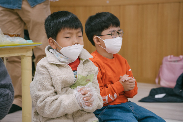 YTo1NTp7czo4OiJGaWxlTmFtZSI7czo0MDoiZWUzZGU4Y2MtN2I0OC00Mjg4LThkYzItNWRlZjI1MzY3YzRhLmpwZyI7czoxMjoiRmlsZURhdGVUaW1lIjtpOjE2Njc4OTQ3MjE7czo4OiJGaWxlU2l6ZSI7aToyMTI3OTk5O3M6ODoiRmlsZVR5cGUiO2k6MjtzOjg6Ik1pbWVUeXBlIjtzOjEwOiJpbWFnZS9qcGVnIjtzOjEzOiJTZWN0aW9uc0ZvdW5kIjtzOjMwOiJBTllfVEFHLCBJRkQwLCBUSFVNQk5BSUwsIEVYSUYiO3M6ODoiQ09NUFVURUQiO2E6OTp7czo0OiJodG1sIjtzOjI2OiJ3aWR0aD0iMjQ1MyIgaGVpZ2h0PSIxNjM1IiI7czo2OiJIZWlnaHQiO2k6MTYzNTtzOjU6IldpZHRoIjtpOjI0NTM7czo3OiJJc0NvbG9yIjtpOjE7czoxNzoiQnl0ZU9yZGVyTW90b3JvbGEiO2k6MDtzOjg6IkNDRFdpZHRoIjtzOjQ6IjEybW0iO3M6MTU6IkFwZXJ0dXJlRk51bWJlciI7czo1OiJmLzQuMCI7czoxODoiVGh1bWJuYWlsLkZpbGVUeXBlIjtpOjI7czoxODoiVGh1bWJuYWlsLk1pbWVUeXBlIjtzOjEwOiJpbWFnZS9qcGVnIjt9czo0OiJNYWtlIjtzOjQ6IlNPTlkiO3M6NToiTW9kZWwiO3M6ODoiSUxDRS03TTQiO3M6MTE6IlhSZXNvbHV0aW9uIjtzOjU6IjI0MC8xIjtzOjExOiJZUmVzb2x1dGlvbiI7czo1OiIyNDAvMSI7czoxNDoiUmVzb2x1dGlvblVuaXQiO2k6MjtzOjg6IlNvZnR3YXJlIjtzOjUyOiJBZG9iZSBQaG90b3Nob3AgTGlnaHRyb29tIENsYXNzaWMgMTEuMy4xIChNYWNpbnRvc2gpIjtzOjg6IkRhdGVUaW1lIjtzOjE5OiIyMDIyOjExOjA2IDIzOjIxOjI0IjtzOjE2OiJZQ2JDclBvc2l0aW9uaW5nIjtpOjI7czoxOToiUmVmZXJlbmNlQmxhY2tXaGl0ZSI7YTo2OntpOjA7czozOiIwLzEiO2k6MTtzOjU6IjI1NS8xIjtpOjI7czo1OiIxMjgvMSI7aTozO3M6NToiMjU1LzEiO2k6NDtzOjU6IjEyOC8xIjtpOjU7czo1OiIyNTUvMSI7fXM6MTY6IkV4aWZfSUZEX1BvaW50ZXIiO2k6Mjg4O3M6OToiVEhVTUJOQUlMIjthOjY6e3M6MTE6IkNvbXByZXNzaW9uIjtpOjY7czoxMToiWFJlc29sdXRpb24iO3M6NToiMjQwLzEiO3M6MTE6IllSZXNvbHV0aW9uIjtzOjU6IjI0MC8xIjtzOjE0OiJSZXNvbHV0aW9uVW5pdCI7aToyO3M6MjE6IkpQRUdJbnRlcmNoYW5nZUZvcm1hdCI7aTo5NjA7czoyNzoiSlBFR0ludGVyY2hhbmdlRm9ybWF0TGVuZ3RoIjtpOjE2MjQ2O31zOjEyOiJFeHBvc3VyZVRpbWUiO3M6NDoiMS82MCI7czo3OiJGTnVtYmVyIjtzOjM6IjQvMSI7czoxNToiRXhwb3N1cmVQcm9ncmFtIjtpOjE7czoxNToiSVNPU3BlZWRSYXRpbmdzIjtpOjIwMDtzOjExOiJFeGlmVmVyc2lvbiI7czo0OiIwMjIxIjtzOjE2OiJEYXRlVGltZU9yaWdpbmFsIjtzOjE5OiIyMDIyOjExOjA2IDEyOjQwOjI4IjtzOjE3OiJEYXRlVGltZURpZ2l0aXplZCI7czoxOToiMjAyMjoxMTowNiAxMjo0MDoyOCI7czoyMzoiQ29tcG9uZW50c0NvbmZpZ3VyYXRpb24iO3M6NDoiAQIDACI7czoxNzoiU2h1dHRlclNwZWVkVmFsdWUiO3M6MTU6IjU5MDY4OTEvMTAwMDAwMCI7czoxMzoiQXBlcnR1cmVWYWx1ZSI7czozOiI0LzEiO3M6MTU6IkJyaWdodG5lc3NWYWx1ZSI7czo5OiI1OTU0LzI1NjAiO3M6MTc6IkV4cG9zdXJlQmlhc1ZhbHVlIjtzOjQ6IjAvMTAiO3M6MTY6Ik1heEFwZXJ0dXJlVmFsdWUiO3M6ODoiMTAyNC8yNTYiO3M6MTI6Ik1ldGVyaW5nTW9kZSI7aTo1O3M6MTE6IkxpZ2h0U291cmNlIjtpOjA7czo1OiJGbGFzaCI7aToxNjtzOjExOiJGb2NhbExlbmd0aCI7czo2OiI3NzAvMTAiO3M6MTg6IlN1YlNlY1RpbWVPcmlnaW5hbCI7czozOiI5MTYiO3M6MTk6IlN1YlNlY1RpbWVEaWdpdGl6ZWQiO3M6MzoiOTE2IjtzOjE1OiJGbGFzaFBpeFZlcnNpb24iO3M6NDoiMDEwMCI7czoxMDoiQ29sb3JTcGFjZSI7aToxO3M6MTQ6IkV4aWZJbWFnZVdpZHRoIjtpOjI0NTM7czoxNToiRXhpZkltYWdlTGVuZ3RoIjtpOjE2MzU7czoyMToiRm9jYWxQbGFuZVhSZXNvbHV0aW9uIjtzOjE0OiI2NDQ0OTMzOS8zMjc2OCI7czoyMToiRm9jYWxQbGFuZVlSZXNvbHV0aW9uIjtzOjE0OiI2NDQ0OTMzOS8zMjc2OCI7czoyNDoiRm9jYWxQbGFuZVJlc29sdXRpb25Vbml0IjtpOjM7czoxMDoiRmlsZVNvdXJjZSI7czoxOiIDIjtzOjk6IlNjZW5lVHlwZSI7czoxOiIBIjtzOjE0OiJDdXN0b21SZW5kZXJlZCI7aTowO3M6MTI6IkV4cG9zdXJlTW9kZSI7aToxO3M6MTI6IldoaXRlQmFsYW5jZSI7aTowO3M6MTY6IkRpZ2l0YWxab29tUmF0aW8iO3M6NToiMTYvMTYiO3M6MjE6IkZvY2FsTGVuZ3RoSW4zNW1tRmlsbSI7aTo3NztzOjE2OiJTY2VuZUNhcHR1cmVUeXBlIjtpOjA7czo4OiJDb250cmFzdCI7aTowO3M6MTA6IlNhdHVyYXRpb24iO2k6MDtzOjk6IlNoYXJwbmVzcyI7aTowO30=