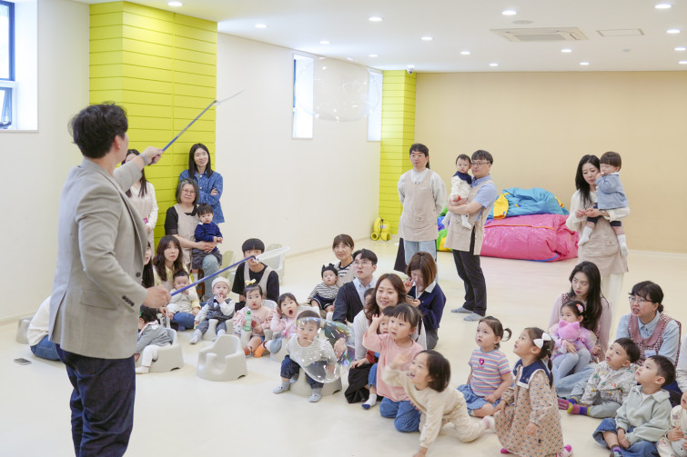 YTo1MTp7czo4OiJGaWxlTmFtZSI7czo0MDoiZjFhZWQ2NjQtZDBkOS00YTgwLWFlNzctZDdmOThjMGUzODBhLmpwZyI7czoxMjoiRmlsZURhdGVUaW1lIjtpOjE3NDY1ODM2MTE7czo4OiJGaWxlU2l6ZSI7aTo5OTQ2ODg7czo4OiJGaWxlVHlwZSI7aToyO3M6ODoiTWltZVR5cGUiO3M6MTA6ImltYWdlL2pwZWciO3M6MTM6IlNlY3Rpb25zRm91bmQiO3M6MzA6IkFOWV9UQUcsIElGRDAsIFRIVU1CTkFJTCwgRVhJRiI7czo4OiJDT01QVVRFRCI7YTo4OntzOjQ6Imh0bWwiO3M6MjY6IndpZHRoPSIxNTAwIiBoZWlnaHQ9IjEwMDAiIjtzOjY6IkhlaWdodCI7aToxMDAwO3M6NToiV2lkdGgiO2k6MTUwMDtzOjc6IklzQ29sb3IiO2k6MTtzOjE3OiJCeXRlT3JkZXJNb3Rvcm9sYSI7aTowO3M6MTU6IkFwZXJ0dXJlRk51bWJlciI7czo1OiJmLzQuMCI7czoxODoiVGh1bWJuYWlsLkZpbGVUeXBlIjtpOjI7czoxODoiVGh1bWJuYWlsLk1pbWVUeXBlIjtzOjEwOiJpbWFnZS9qcGVnIjt9czo0OiJNYWtlIjtzOjQ6IlNPTlkiO3M6NToiTW9kZWwiO3M6OToiSUxDRS02NDAwIjtzOjExOiJYUmVzb2x1dGlvbiI7czo1OiIyNDAvMSI7czoxMToiWVJlc29sdXRpb24iO3M6NToiMjQwLzEiO3M6MTQ6IlJlc29sdXRpb25Vbml0IjtpOjI7czo4OiJTb2Z0d2FyZSI7czo1MDoiQWRvYmUgUGhvdG9zaG9wIExpZ2h0cm9vbSBDbGFzc2ljIDE0LjMgKE1hY2ludG9zaCkiO3M6ODoiRGF0ZVRpbWUiO3M6MTk6IjIwMjU6MDU6MDQgMTU6MzY6MzEiO3M6MTY6IkV4aWZfSUZEX1BvaW50ZXIiO2k6MjE0O3M6OToiVEhVTUJOQUlMIjthOjY6e3M6MTE6IkNvbXByZXNzaW9uIjtpOjY7czoxMToiWFJlc29sdXRpb24iO3M6NDoiNzIvMSI7czoxMToiWVJlc29sdXRpb24iO3M6NDoiNzIvMSI7czoxNDoiUmVzb2x1dGlvblVuaXQiO2k6MjtzOjIxOiJKUEVHSW50ZXJjaGFuZ2VGb3JtYXQiO2k6OTI0O3M6Mjc6IkpQRUdJbnRlcmNoYW5nZUZvcm1hdExlbmd0aCI7aToxNTQwOTt9czoxMjoiRXhwb3N1cmVUaW1lIjtzOjQ6IjEvNDAiO3M6NzoiRk51bWJlciI7czozOiI0LzEiO3M6MTU6IkV4cG9zdXJlUHJvZ3JhbSI7aToyO3M6MTU6IklTT1NwZWVkUmF0aW5ncyI7aToxNjA7czoxOToiVW5kZWZpbmVkVGFnOjB4ODgzMCI7aToyO3M6MTk6IlVuZGVmaW5lZFRhZzoweDg4MzIiO2k6MTYwO3M6MTE6IkV4aWZWZXJzaW9uIjtzOjQ6IjAyMzEiO3M6MTY6IkRhdGVUaW1lT3JpZ2luYWwiO3M6MTk6IjIwMTk6MDE6MDEgMDA6MjA6NTAiO3M6MTc6IkRhdGVUaW1lRGlnaXRpemVkIjtzOjE5OiIyMDE5OjAxOjAxIDAwOjIwOjUwIjtzOjE5OiJVbmRlZmluZWRUYWc6MHg5MDEwIjtzOjY6IiswOTowMCI7czoxOToiVW5kZWZpbmVkVGFnOjB4OTAxMSI7czo2OiIrMDk6MDAiO3M6MTk6IlVuZGVmaW5lZFRhZzoweDkwMTIiO3M6NjoiKzA5OjAwIjtzOjE3OiJTaHV0dGVyU3BlZWRWYWx1ZSI7czoxNToiNTMyMTkyOC8xMDAwMDAwIjtzOjEzOiJBcGVydHVyZVZhbHVlIjtzOjM6IjQvMSI7czoxNToiQnJpZ2h0bmVzc1ZhbHVlIjtzOjEwOiIxMTExNC8yNTYwIjtzOjE3OiJFeHBvc3VyZUJpYXNWYWx1ZSI7czo0OiIwLzEwIjtzOjE2OiJNYXhBcGVydHVyZVZhbHVlIjtzOjg6IjEwMjQvMjU2IjtzOjEyOiJNZXRlcmluZ01vZGUiO2k6NTtzOjExOiJMaWdodFNvdXJjZSI7aTowO3M6NToiRmxhc2giO2k6MTY7czoxMToiRm9jYWxMZW5ndGgiO3M6NjoiMjQwLzEwIjtzOjEwOiJDb2xvclNwYWNlIjtpOjY1NTM1O3M6MTA6IkZpbGVTb3VyY2UiO3M6MToiAyI7czo5OiJTY2VuZVR5cGUiO3M6MToiASI7czoxNDoiQ3VzdG9tUmVuZGVyZWQiO2k6MDtzOjEyOiJFeHBvc3VyZU1vZGUiO2k6MDtzOjEyOiJXaGl0ZUJhbGFuY2UiO2k6MDtzOjE2OiJEaWdpdGFsWm9vbVJhdGlvIjtzOjU6IjE2LzE2IjtzOjIxOiJGb2NhbExlbmd0aEluMzVtbUZpbG0iO2k6MzY7czoxNjoiU2NlbmVDYXB0dXJlVHlwZSI7aTowO3M6ODoiQ29udHJhc3QiO2k6MDtzOjEwOiJTYXR1cmF0aW9uIjtpOjA7czo5OiJTaGFycG5lc3MiO2k6MDtzOjE5OiJVbmRlZmluZWRUYWc6MHhBNDMyIjthOjQ6e2k6MDtzOjY6IjI0MC8xMCI7aToxO3M6NzoiMTA1MC8xMCI7aToyO3M6NToiNDAvMTAiO2k6MztzOjU6IjQwLzEwIjt9czoxOToiVW5kZWZpbmVkVGFnOjB4QTQzNCI7czoyMDoiRkUgMjQtMTA1bW0gRjQgRyBPU1MiO30=