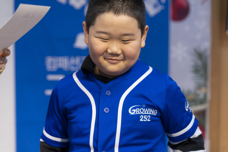 YTo1ODp7czo4OiJGaWxlTmFtZSI7czo0MDoiZjJlYTU1ZWMtZWIzOS00ZjVmLThmMmUtM2ZkM2JkOWUxMTIzLmpwZyI7czoxMjoiRmlsZURhdGVUaW1lIjtpOjE3NjUxNjY3ODc7czo4OiJGaWxlU2l6ZSI7aToyNDAzNTM1O3M6ODoiRmlsZVR5cGUiO2k6MjtzOjg6Ik1pbWVUeXBlIjtzOjEwOiJpbWFnZS9qcGVnIjtzOjEzOiJTZWN0aW9uc0ZvdW5kIjtzOjMwOiJBTllfVEFHLCBJRkQwLCBUSFVNQk5BSUwsIEVYSUYiO3M6ODoiQ09NUFVURUQiO2E6OTp7czo0OiJodG1sIjtzOjI2OiJ3aWR0aD0iMjQxNyIgaGVpZ2h0PSIxNjExIiI7czo2OiJIZWlnaHQiO2k6MTYxMTtzOjU6IldpZHRoIjtpOjI0MTc7czo3OiJJc0NvbG9yIjtpOjE7czoxNzoiQnl0ZU9yZGVyTW90b3JvbGEiO2k6MDtzOjE1OiJBcGVydHVyZUZOdW1iZXIiO3M6NToiZi8yLjgiO3M6OToiQ29weXJpZ2h0IjtzOjQ6IllBQkMiO3M6MTg6IlRodW1ibmFpbC5GaWxlVHlwZSI7aToyO3M6MTg6IlRodW1ibmFpbC5NaW1lVHlwZSI7czoxMDoiaW1hZ2UvanBlZyI7fXM6NDoiTWFrZSI7czo0OiJTT05ZIjtzOjU6Ik1vZGVsIjtzOjg6IklMQ0UtN000IjtzOjExOiJYUmVzb2x1dGlvbiI7czo1OiIyNDAvMSI7czoxMToiWVJlc29sdXRpb24iO3M6NToiMjQwLzEiO3M6MTQ6IlJlc29sdXRpb25Vbml0IjtpOjI7czo4OiJTb2Z0d2FyZSI7czo1MjoiQWRvYmUgUGhvdG9zaG9wIExpZ2h0cm9vbSBDbGFzc2ljIDE0LjEuMSAoTWFjaW50b3NoKSI7czo4OiJEYXRlVGltZSI7czoxOToiMjAyNToxMjowOCAxMzowNTowMyI7czo2OiJBcnRpc3QiO3M6NzoiWUFCQ19TRyI7czo5OiJDb3B5cmlnaHQiO3M6NDoiWUFCQyI7czoxNjoiRXhpZl9JRkRfUG9pbnRlciI7aToyNTQ7czo5OiJUSFVNQk5BSUwiO2E6Njp7czoxMToiQ29tcHJlc3Npb24iO2k6NjtzOjExOiJYUmVzb2x1dGlvbiI7czo0OiI3Mi8xIjtzOjExOiJZUmVzb2x1dGlvbiI7czo0OiI3Mi8xIjtzOjE0OiJSZXNvbHV0aW9uVW5pdCI7aToyO3M6MjE6IkpQRUdJbnRlcmNoYW5nZUZvcm1hdCI7aToxMDQwO3M6Mjc6IkpQRUdJbnRlcmNoYW5nZUZvcm1hdExlbmd0aCI7aToxMzg5ODt9czoxMjoiRXhwb3N1cmVUaW1lIjtzOjU6IjEvMjUwIjtzOjc6IkZOdW1iZXIiO3M6NToiMjgvMTAiO3M6MTU6IkV4cG9zdXJlUHJvZ3JhbSI7aToxO3M6MTU6IklTT1NwZWVkUmF0aW5ncyI7aToyMDA7czoxOToiVW5kZWZpbmVkVGFnOjB4ODgzMCI7aToyO3M6MTk6IlVuZGVmaW5lZFRhZzoweDg4MzIiO2k6MjAwO3M6MTE6IkV4aWZWZXJzaW9uIjtzOjQ6IjAyMzIiO3M6MTY6IkRhdGVUaW1lT3JpZ2luYWwiO3M6MTk6IjIwMjU6MTI6MDcgMTU6MjI6MDgiO3M6MTc6IkRhdGVUaW1lRGlnaXRpemVkIjtzOjE5OiIyMDI1OjEyOjA3IDE1OjIyOjA4IjtzOjE5OiJVbmRlZmluZWRUYWc6MHg5MDEwIjtzOjY6IiswOTowMCI7czoxOToiVW5kZWZpbmVkVGFnOjB4OTAxMSI7czo2OiIrMDk6MDAiO3M6MTk6IlVuZGVmaW5lZFRhZzoweDkwMTIiO3M6NjoiKzA5OjAwIjtzOjE3OiJTaHV0dGVyU3BlZWRWYWx1ZSI7czoxNToiNzk2NTc4NC8xMDAwMDAwIjtzOjEzOiJBcGVydHVyZVZhbHVlIjtzOjE1OiIyOTcwODU0LzEwMDAwMDAiO3M6MTU6IkJyaWdodG5lc3NWYWx1ZSI7czo5OiI5MTg0LzI1NjAiO3M6MTc6IkV4cG9zdXJlQmlhc1ZhbHVlIjtzOjQ6IjAvMTAiO3M6MTY6Ik1heEFwZXJ0dXJlVmFsdWUiO3M6NzoiNzYwLzI1NiI7czoxMjoiTWV0ZXJpbmdNb2RlIjtpOjU7czoxMToiTGlnaHRTb3VyY2UiO2k6MDtzOjU6IkZsYXNoIjtpOjEzO3M6MTE6IkZvY2FsTGVuZ3RoIjtzOjY6IjcwMC8xMCI7czoxODoiU3ViU2VjVGltZU9yaWdpbmFsIjtzOjM6IjczOCI7czoxOToiU3ViU2VjVGltZURpZ2l0aXplZCI7czozOiI3MzgiO3M6MTA6IkNvbG9yU3BhY2UiO2k6NjU1MzU7czoyMToiRm9jYWxQbGFuZVhSZXNvbHV0aW9uIjtzOjE0OiI2NDQ0OTMzOS8zMjc2OCI7czoyMToiRm9jYWxQbGFuZVlSZXNvbHV0aW9uIjtzOjE0OiI2NDQ0OTMzOS8zMjc2OCI7czoyNDoiRm9jYWxQbGFuZVJlc29sdXRpb25Vbml0IjtpOjM7czoxMDoiRmlsZVNvdXJjZSI7czoxOiIDIjtzOjk6IlNjZW5lVHlwZSI7czoxOiIBIjtzOjE0OiJDdXN0b21SZW5kZXJlZCI7aTowO3M6MTI6IkV4cG9zdXJlTW9kZSI7aToxO3M6MTI6IldoaXRlQmFsYW5jZSI7aToxO3M6MTY6IkRpZ2l0YWxab29tUmF0aW8iO3M6NToiMTYvMTYiO3M6MjE6IkZvY2FsTGVuZ3RoSW4zNW1tRmlsbSI7aTo3MDtzOjE2OiJTY2VuZUNhcHR1cmVUeXBlIjtpOjA7czo4OiJDb250cmFzdCI7aTowO3M6MTA6IlNhdHVyYXRpb24iO2k6MDtzOjk6IlNoYXJwbmVzcyI7aTowO3M6MTk6IlVuZGVmaW5lZFRhZzoweEE0MzIiO2E6NDp7aTowO3M6NjoiMjQwLzEwIjtpOjE7czo2OiI3MDAvMTAiO2k6MjtzOjU6IjI4LzEwIjtpOjM7czo1OiIyOC8xMCI7fXM6MTk6IlVuZGVmaW5lZFRhZzoweEE0MzQiO3M6MjE6IkZFIDI0LTcwbW0gRjIuOCBHTSBJSSI7fQ==