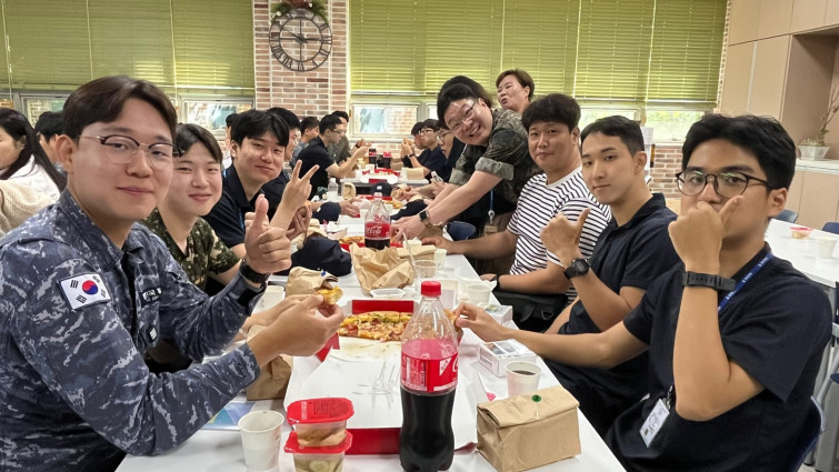 YToxNDp7czo4OiJGaWxlTmFtZSI7czo0MToiZmRlNDkxYWYtMDc3OS00ZDUwLTlmZmMtNGRkNWVkNGQ2NjU3LmpwZWciO3M6MTI6IkZpbGVEYXRlVGltZSI7aToxNzUxNzgwNTQ4O3M6ODoiRmlsZVNpemUiO2k6NDg2MzgxO3M6ODoiRmlsZVR5cGUiO2k6MjtzOjg6Ik1pbWVUeXBlIjtzOjEwOiJpbWFnZS9qcGVnIjtzOjEzOiJTZWN0aW9uc0ZvdW5kIjtzOjE5OiJBTllfVEFHLCBJRkQwLCBFWElGIjtzOjg6IkNPTVBVVEVEIjthOjU6e3M6NDoiaHRtbCI7czoyNToid2lkdGg9IjE0NDAiIGhlaWdodD0iODEwIiI7czo2OiJIZWlnaHQiO2k6ODEwO3M6NToiV2lkdGgiO2k6MTQ0MDtzOjc6IklzQ29sb3IiO2k6MTtzOjE3OiJCeXRlT3JkZXJNb3Rvcm9sYSI7aToxO31zOjExOiJPcmllbnRhdGlvbiI7aToxO3M6MTE6IlhSZXNvbHV0aW9uIjtzOjQ6IjcyLzEiO3M6MTE6IllSZXNvbHV0aW9uIjtzOjQ6IjcyLzEiO3M6MTQ6IlJlc29sdXRpb25Vbml0IjtpOjI7czoxNjoiRXhpZl9JRkRfUG9pbnRlciI7aTo5MDtzOjE0OiJFeGlmSW1hZ2VXaWR0aCI7aToxNDQwO3M6MTU6IkV4aWZJbWFnZUxlbmd0aCI7aTo4MTA7fQ==