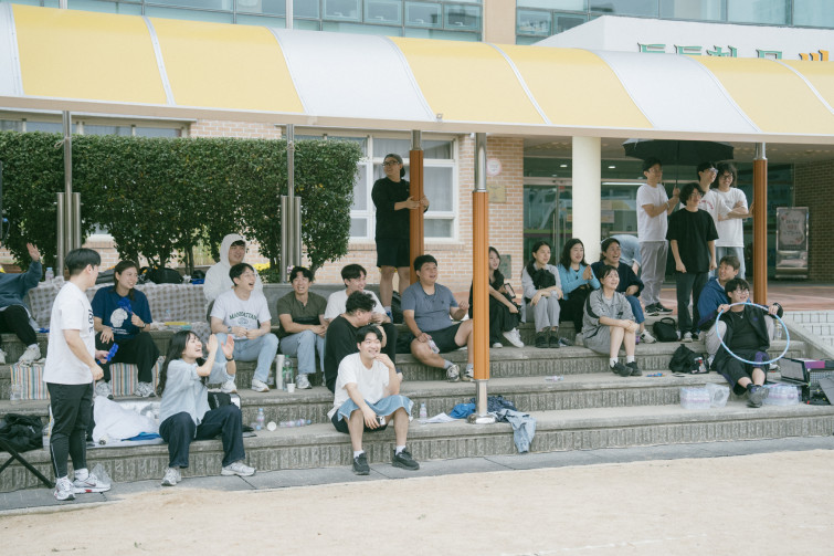 YTo1ODp7czo4OiJGaWxlTmFtZSI7czo0MDoiZmVmMjNmMDMtMGEzZi00YTE0LThhY2MtYjI4YjJhY2EwMTM4LmpwZyI7czoxMjoiRmlsZURhdGVUaW1lIjtpOjE3NjA1MTQyNzY7czo4OiJGaWxlU2l6ZSI7aToxNjQ2MzcyO3M6ODoiRmlsZVR5cGUiO2k6MjtzOjg6Ik1pbWVUeXBlIjtzOjEwOiJpbWFnZS9qcGVnIjtzOjEzOiJTZWN0aW9uc0ZvdW5kIjtzOjMwOiJBTllfVEFHLCBJRkQwLCBUSFVNQk5BSUwsIEVYSUYiO3M6ODoiQ09NUFVURUQiO2E6OTp7czo0OiJodG1sIjtzOjI2OiJ3aWR0aD0iMTc1MiIgaGVpZ2h0PSIxMTY4IiI7czo2OiJIZWlnaHQiO2k6MTE2ODtzOjU6IldpZHRoIjtpOjE3NTI7czo3OiJJc0NvbG9yIjtpOjE7czoxNzoiQnl0ZU9yZGVyTW90b3JvbGEiO2k6MDtzOjE1OiJBcGVydHVyZUZOdW1iZXIiO3M6NToiZi8yLjgiO3M6OToiQ29weXJpZ2h0IjtzOjQ6IllBQkMiO3M6MTg6IlRodW1ibmFpbC5GaWxlVHlwZSI7aToyO3M6MTg6IlRodW1ibmFpbC5NaW1lVHlwZSI7czoxMDoiaW1hZ2UvanBlZyI7fXM6NDoiTWFrZSI7czo0OiJTT05ZIjtzOjU6Ik1vZGVsIjtzOjg6IklMQ0UtN000IjtzOjExOiJYUmVzb2x1dGlvbiI7czo1OiIyNDAvMSI7czoxMToiWVJlc29sdXRpb24iO3M6NToiMjQwLzEiO3M6MTQ6IlJlc29sdXRpb25Vbml0IjtpOjI7czo4OiJTb2Z0d2FyZSI7czo1MjoiQWRvYmUgUGhvdG9zaG9wIExpZ2h0cm9vbSBDbGFzc2ljIDE0LjUuMSAoTWFjaW50b3NoKSI7czo4OiJEYXRlVGltZSI7czoxOToiMjAyNToxMDoxMyAxMzozNDowOCI7czo2OiJBcnRpc3QiO3M6NzoiWUFCQ19TRyI7czo5OiJDb3B5cmlnaHQiO3M6NDoiWUFCQyI7czoxNjoiRXhpZl9JRkRfUG9pbnRlciI7aToyNTQ7czo5OiJUSFVNQk5BSUwiO2E6Njp7czoxMToiQ29tcHJlc3Npb24iO2k6NjtzOjExOiJYUmVzb2x1dGlvbiI7czo0OiI3Mi8xIjtzOjExOiJZUmVzb2x1dGlvbiI7czo0OiI3Mi8xIjtzOjE0OiJSZXNvbHV0aW9uVW5pdCI7aToyO3M6MjE6IkpQRUdJbnRlcmNoYW5nZUZvcm1hdCI7aToxMDQwO3M6Mjc6IkpQRUdJbnRlcmNoYW5nZUZvcm1hdExlbmd0aCI7aToxNzAxMTt9czoxMjoiRXhwb3N1cmVUaW1lIjtzOjU6IjEvMzIwIjtzOjc6IkZOdW1iZXIiO3M6NToiMjgvMTAiO3M6MTU6IkV4cG9zdXJlUHJvZ3JhbSI7aToxO3M6MTU6IklTT1NwZWVkUmF0aW5ncyI7aTo0MDA7czoxOToiVW5kZWZpbmVkVGFnOjB4ODgzMCI7aToyO3M6MTk6IlVuZGVmaW5lZFRhZzoweDg4MzIiO2k6NDAwO3M6MTE6IkV4aWZWZXJzaW9uIjtzOjQ6IjAyMzIiO3M6MTY6IkRhdGVUaW1lT3JpZ2luYWwiO3M6MTk6IjIwMjU6MTA6MTIgMTU6MzQ6MzYiO3M6MTc6IkRhdGVUaW1lRGlnaXRpemVkIjtzOjE5OiIyMDI1OjEwOjEyIDE1OjM0OjM2IjtzOjE5OiJVbmRlZmluZWRUYWc6MHg5MDEwIjtzOjY6IiswOTowMCI7czoxOToiVW5kZWZpbmVkVGFnOjB4OTAxMSI7czo2OiIrMDk6MDAiO3M6MTk6IlVuZGVmaW5lZFRhZzoweDkwMTIiO3M6NjoiKzA5OjAwIjtzOjE3OiJTaHV0dGVyU3BlZWRWYWx1ZSI7czoxNToiODMyMTkyOC8xMDAwMDAwIjtzOjEzOiJBcGVydHVyZVZhbHVlIjtzOjE1OiIyOTcwODU0LzEwMDAwMDAiO3M6MTU6IkJyaWdodG5lc3NWYWx1ZSI7czoxMDoiMTM4MjQvMjU2MCI7czoxNzoiRXhwb3N1cmVCaWFzVmFsdWUiO3M6NDoiMC8xMCI7czoxNjoiTWF4QXBlcnR1cmVWYWx1ZSI7czo3OiI3NjAvMjU2IjtzOjEyOiJNZXRlcmluZ01vZGUiO2k6NTtzOjExOiJMaWdodFNvdXJjZSI7aTowO3M6NToiRmxhc2giO2k6MTY7czoxMToiRm9jYWxMZW5ndGgiO3M6NjoiNTEwLzEwIjtzOjE4OiJTdWJTZWNUaW1lT3JpZ2luYWwiO3M6MzoiMjY4IjtzOjE5OiJTdWJTZWNUaW1lRGlnaXRpemVkIjtzOjM6IjI2OCI7czoxMDoiQ29sb3JTcGFjZSI7aTo2NTUzNTtzOjIxOiJGb2NhbFBsYW5lWFJlc29sdXRpb24iO3M6MTQ6IjY0NDQ5MzM5LzMyNzY4IjtzOjIxOiJGb2NhbFBsYW5lWVJlc29sdXRpb24iO3M6MTQ6IjY0NDQ5MzM5LzMyNzY4IjtzOjI0OiJGb2NhbFBsYW5lUmVzb2x1dGlvblVuaXQiO2k6MztzOjEwOiJGaWxlU291cmNlIjtzOjE6IgMiO3M6OToiU2NlbmVUeXBlIjtzOjE6IgEiO3M6MTQ6IkN1c3RvbVJlbmRlcmVkIjtpOjA7czoxMjoiRXhwb3N1cmVNb2RlIjtpOjE7czoxMjoiV2hpdGVCYWxhbmNlIjtpOjE7czoxNjoiRGlnaXRhbFpvb21SYXRpbyI7czo1OiIxNi8xNiI7czoyMToiRm9jYWxMZW5ndGhJbjM1bW1GaWxtIjtpOjUxO3M6MTY6IlNjZW5lQ2FwdHVyZVR5cGUiO2k6MDtzOjg6IkNvbnRyYXN0IjtpOjA7czoxMDoiU2F0dXJhdGlvbiI7aTowO3M6OToiU2hhcnBuZXNzIjtpOjA7czoxOToiVW5kZWZpbmVkVGFnOjB4QTQzMiI7YTo0OntpOjA7czo2OiIyNDAvMTAiO2k6MTtzOjY6IjcwMC8xMCI7aToyO3M6NToiMjgvMTAiO2k6MztzOjU6IjI4LzEwIjt9czoxOToiVW5kZWZpbmVkVGFnOjB4QTQzNCI7czoyMToiRkUgMjQtNzBtbSBGMi44IEdNIElJIjt9